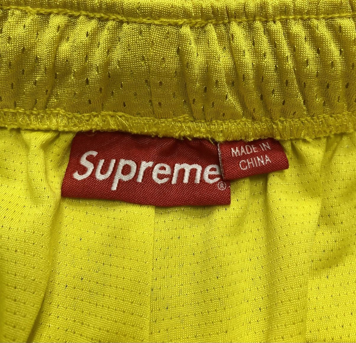 Supreme Supreme Ronin Mesh Short Yellow (SS23) Size US 32 / EU 48 - 5 Thumbnail