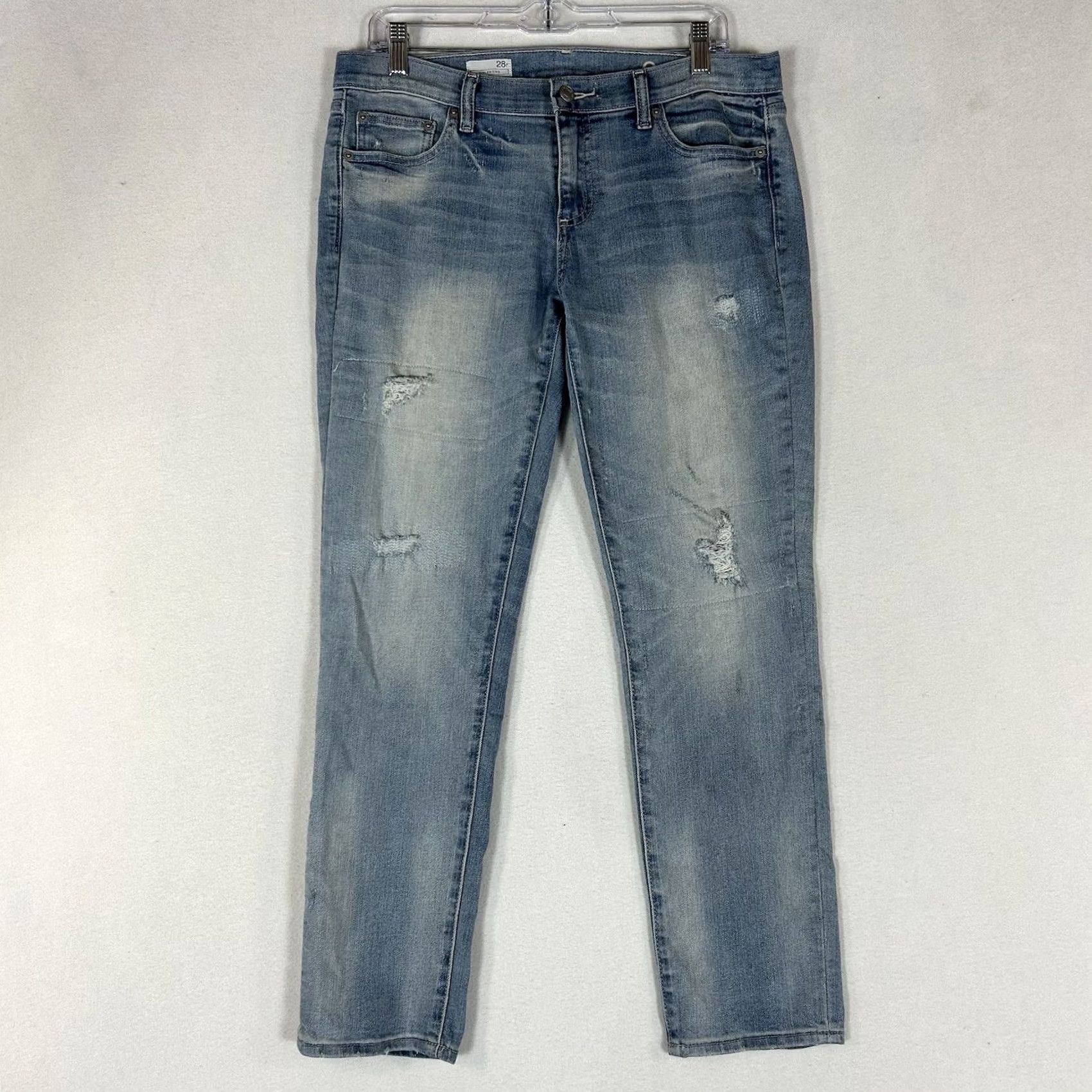 Gap VINTAGE Gap 1969 Girlfriend Jeans Womens Size 28R Light Wash Denim Brooklyn Bleach Blue Size 28" / US 6 / IT 42 - 2 Thumbnail