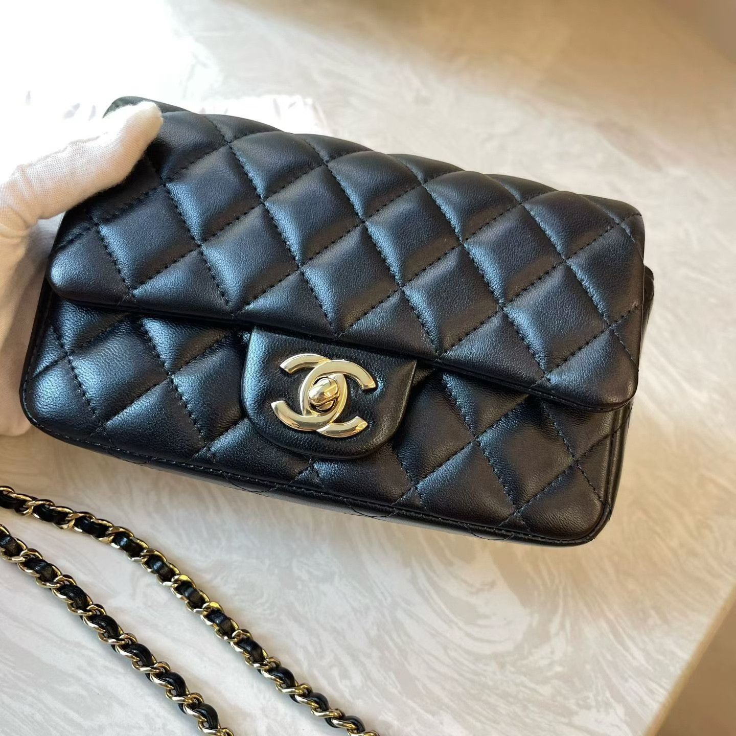 Chanel Pre-loved Bag Very good condition Size ONE SIZE - 1 Thumbnail