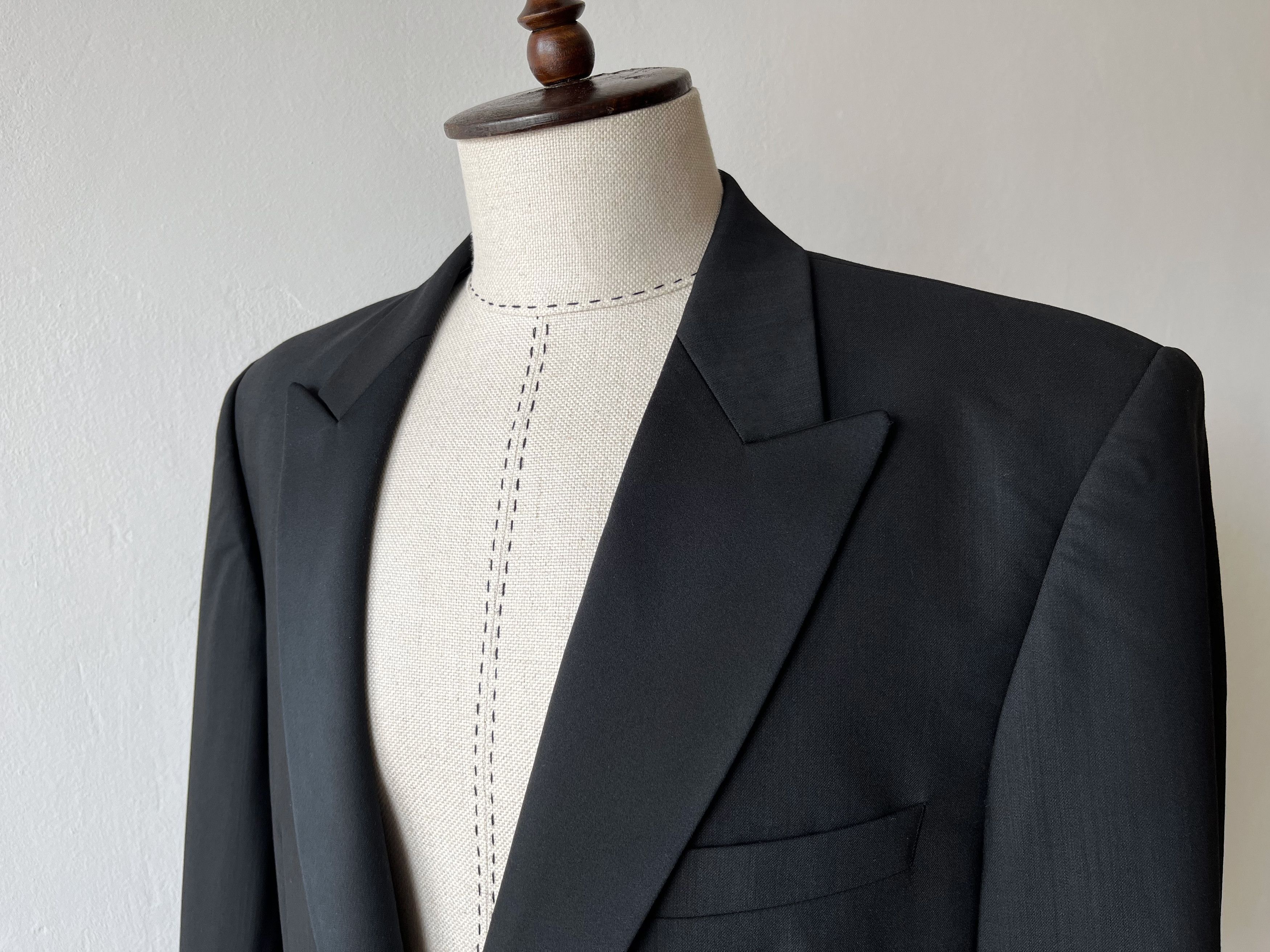 Vintage VINTAGE Anthracite Wool Men's Tuxedo Satin Peak Lapels Size 44L - 1 Thumbnail