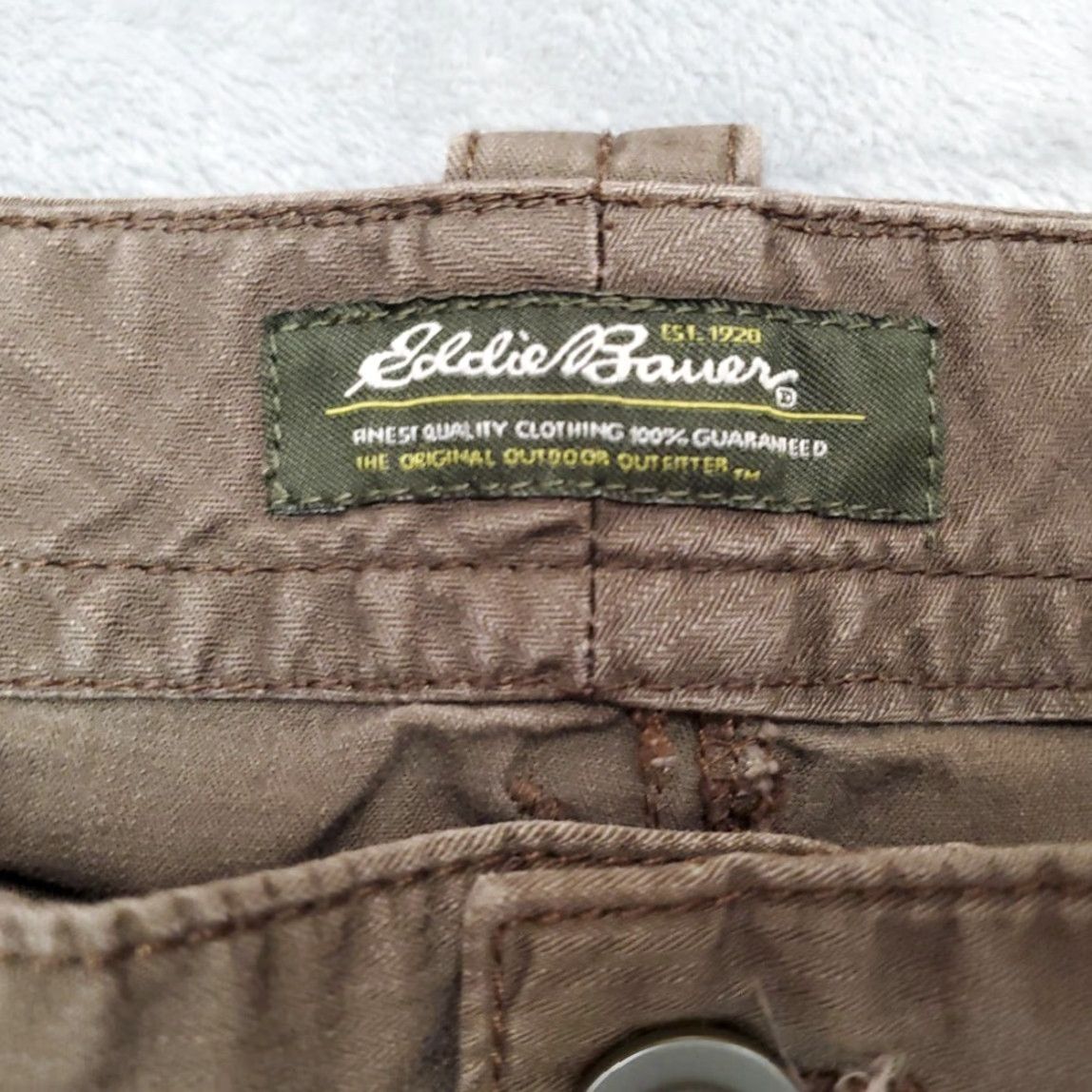 Eddie Bauer VINTAGE Eddie Bauer Pants Women 16 Green Cargo Capri Flat Front Lightweight Outdoor Gorp Size 38" / US 16 / IT 52 - 3 Thumbnail