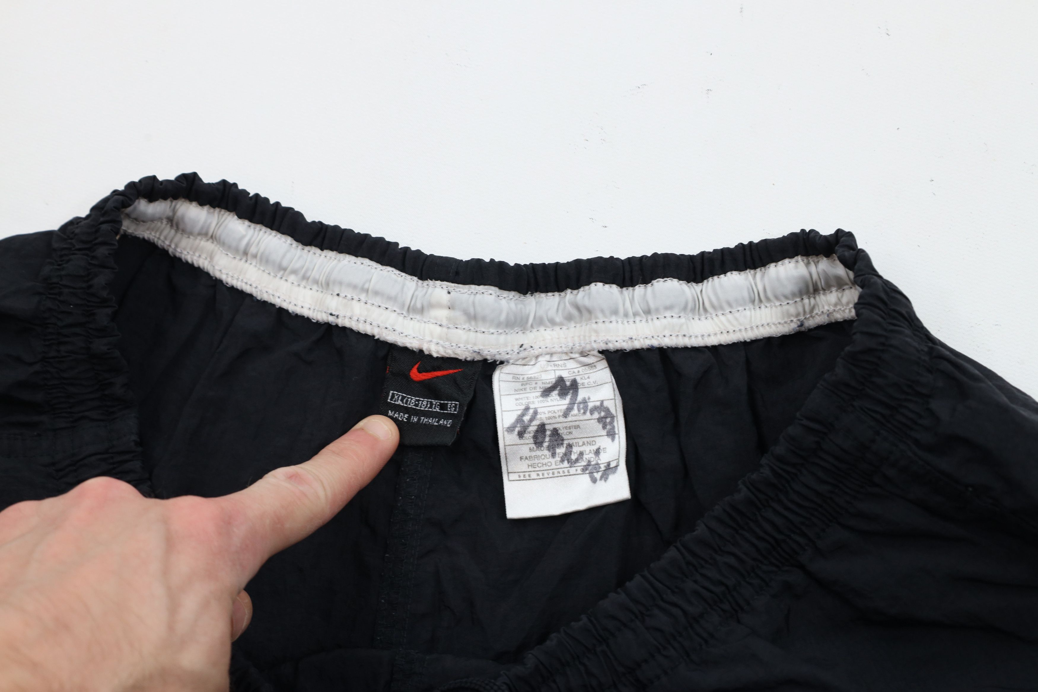 Nike × Vintage Vintage 90s Nike Scott Mini Swoosh Running Soccer Shorts Size US 36 / EU 52 - 7 Thumbnail
