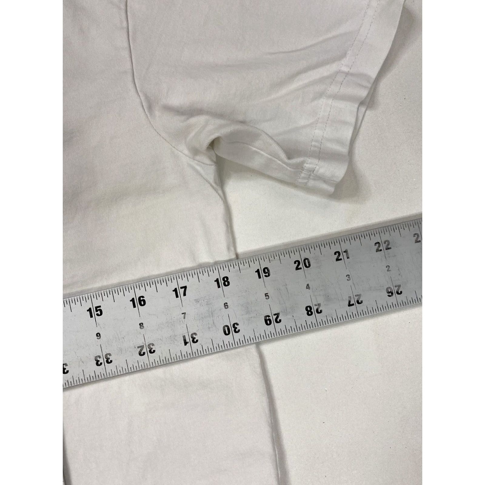 H&M VINTAGE H&M The Discovery Channel Graphic T-shirt Women XS White Short Sleeve Size XS / US 0-2 / IT 36-38 - 7 Thumbnail