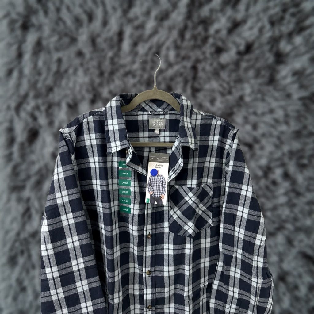 Vintage VINTAGE Berkley Jensen Shirt Mens L Blue Plaid Button-Down Long Sleeve NWT Size US L / EU 52-54 / 3 - 1 Thumbnail