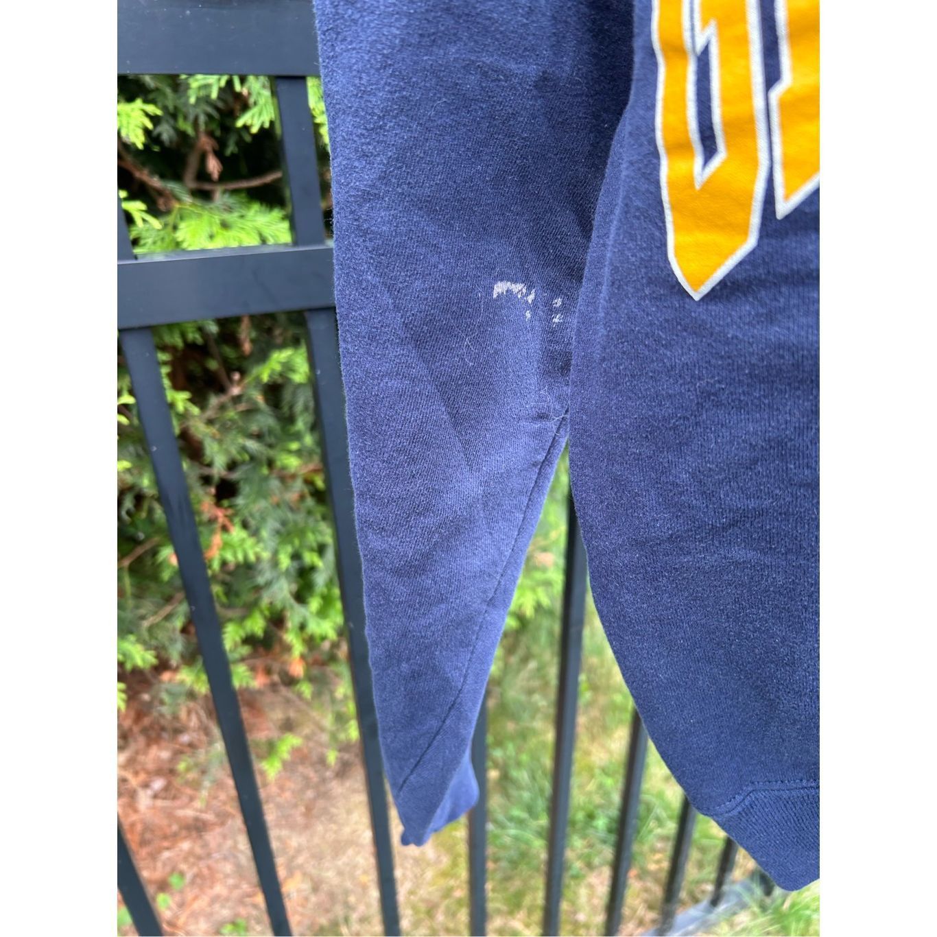 Russell Athletic 1990s Russell Athletic Georgia Tech Blue Yellow Crewneck Swe Size US M / EU 48-50 / 2 - 7 Thumbnail
