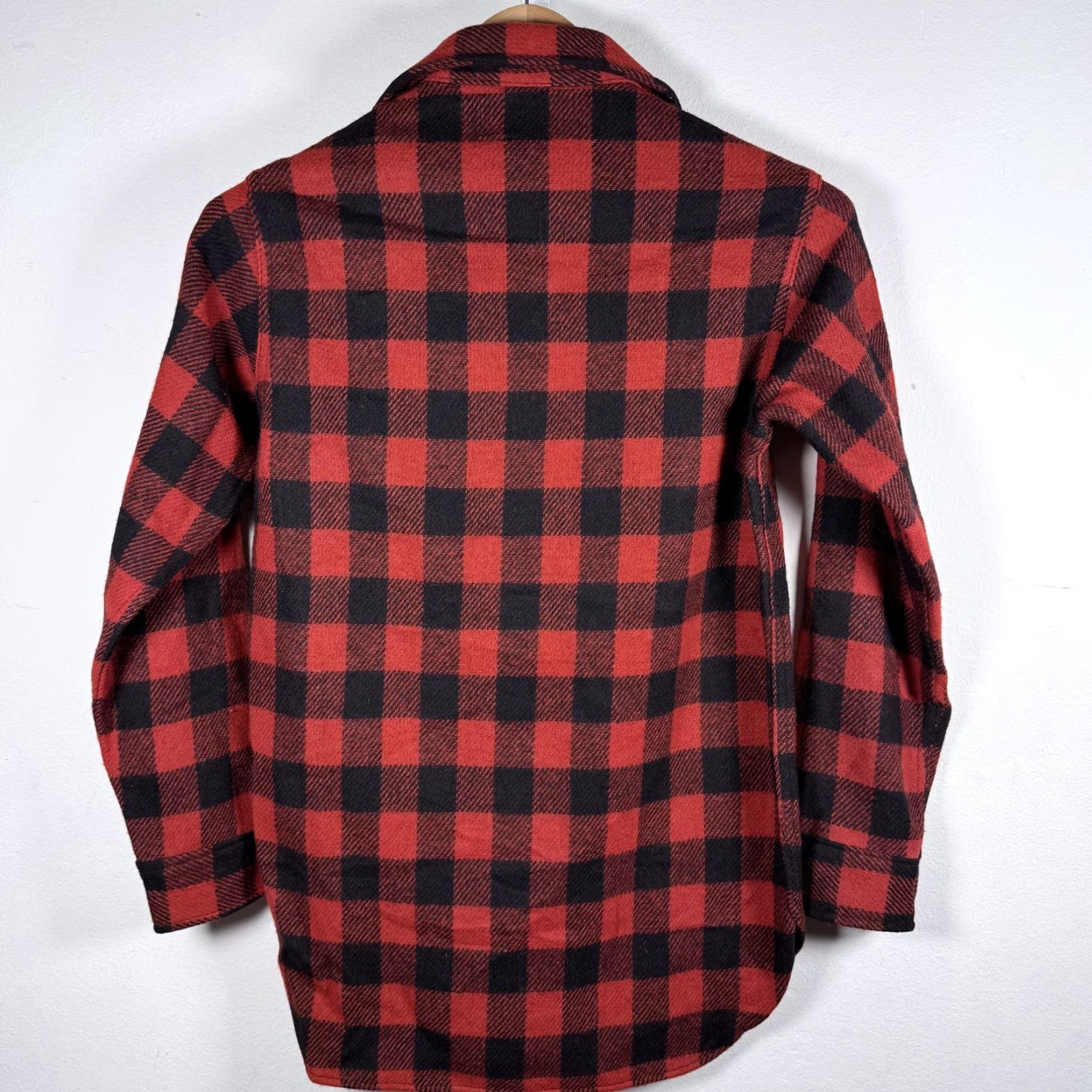Vintage VINTAGE L.L.Bean Shirt Men Red Black Buffalo Plaid Wool Long Sleeve Size Small Size US S / EU 44-46 / 1 - 2 Thumbnail