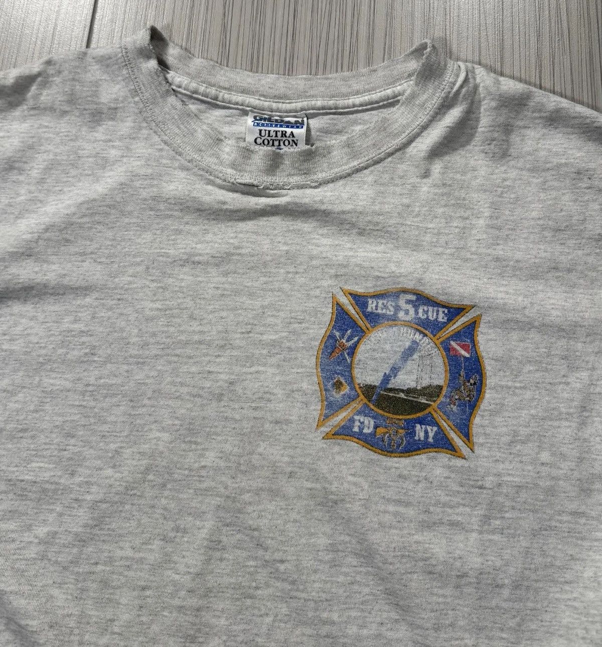 Gildan Vintage FDNY Staten Island South Brooklyn T Shirt (Size L) Size US L / EU 52-54 / 3 - 5 Thumbnail