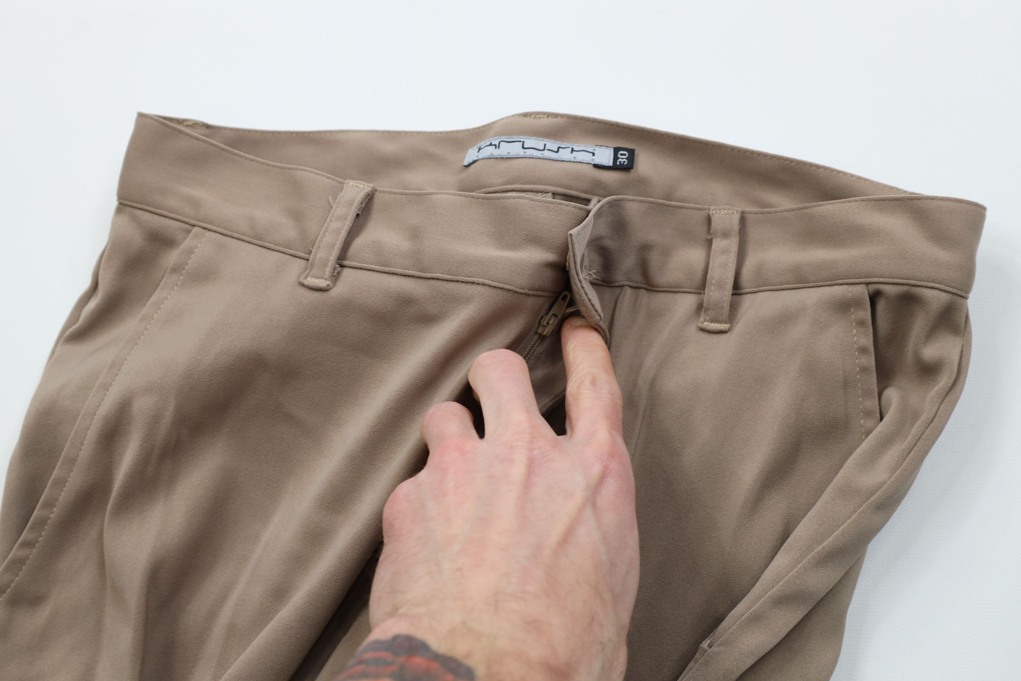 Vintage Vintage 90s Streetwear Bell Bottoms Chino Pants Beige USA Size US 30 / EU 46 - 9 Thumbnail