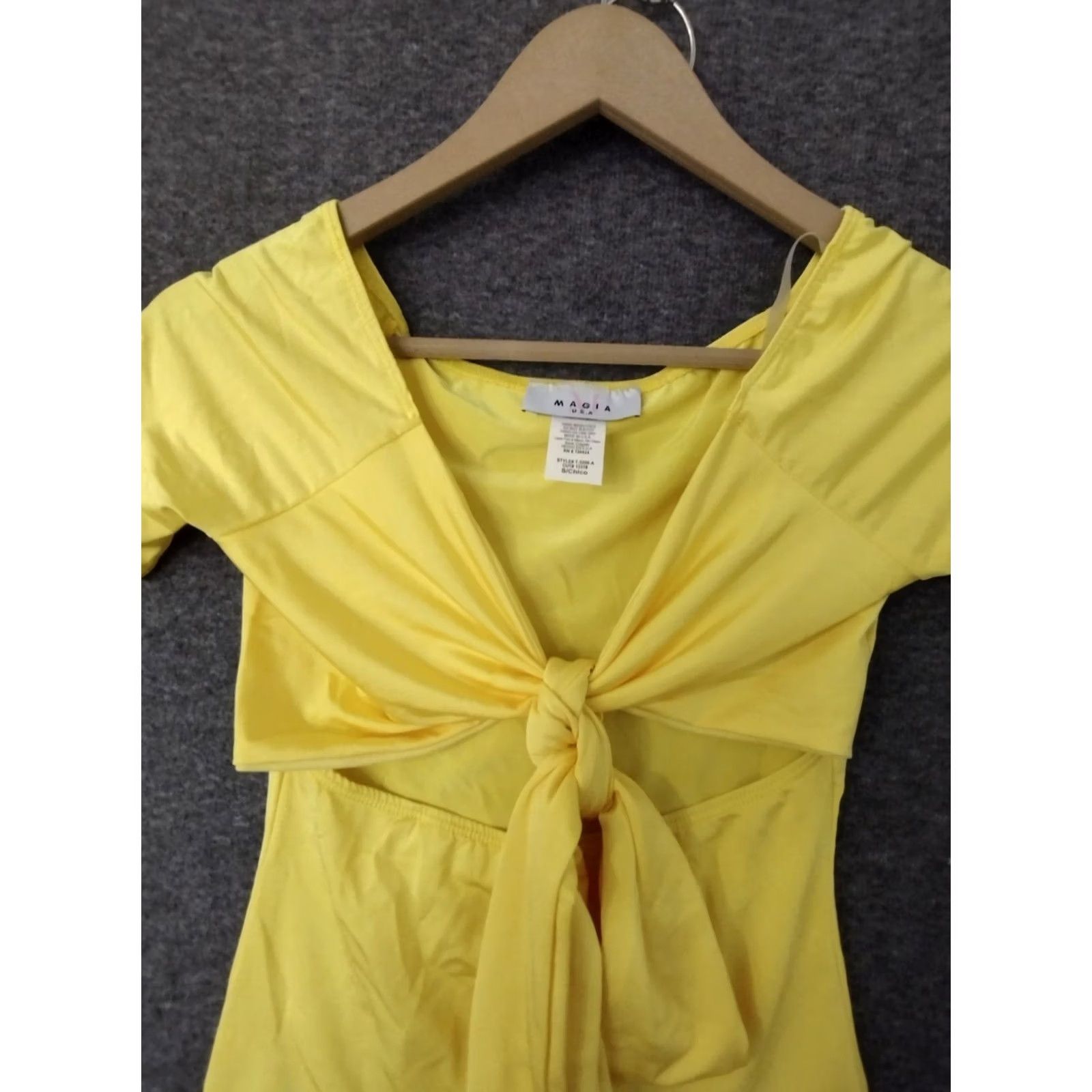 Vintage MAGIA Bodysuit Shirt Yellow Open Tummy Tie Front Short Sleeve Size S Womens Size S / US 4 / IT 40 - 3 Thumbnail