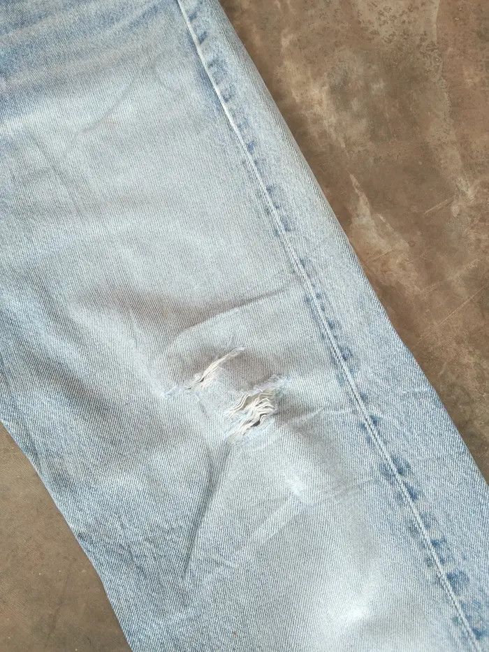 Levi's × Vintage 90s Vintage Levis 501 Made In USA Distressed Jeans 31x29 Size US 31 - 6 Thumbnail