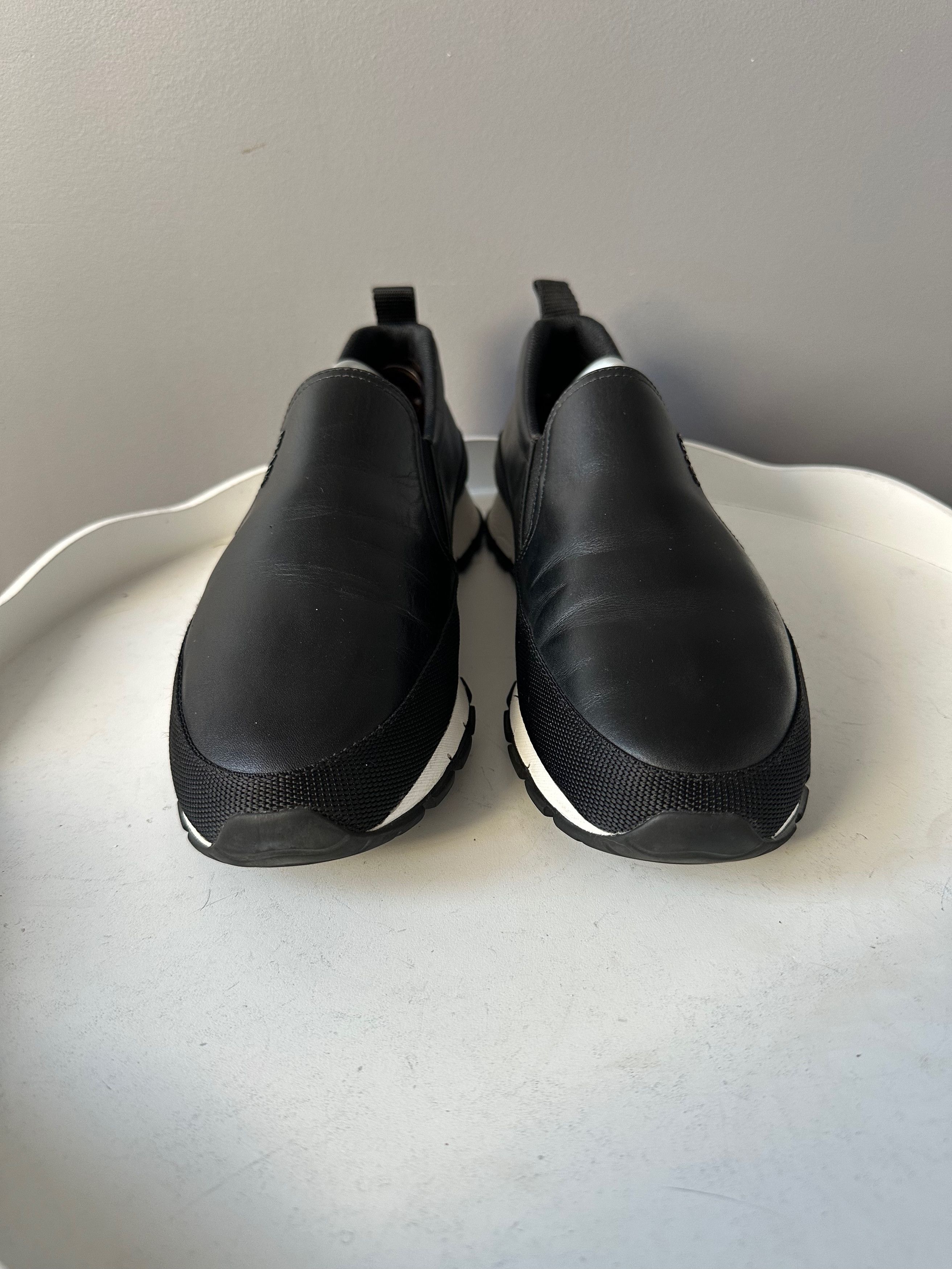 Prada Prada red tab leather slip on SNEAKERS 4D2991 black US9.5 Size US 9.5 / EU 42-43 - 4 Thumbnail
