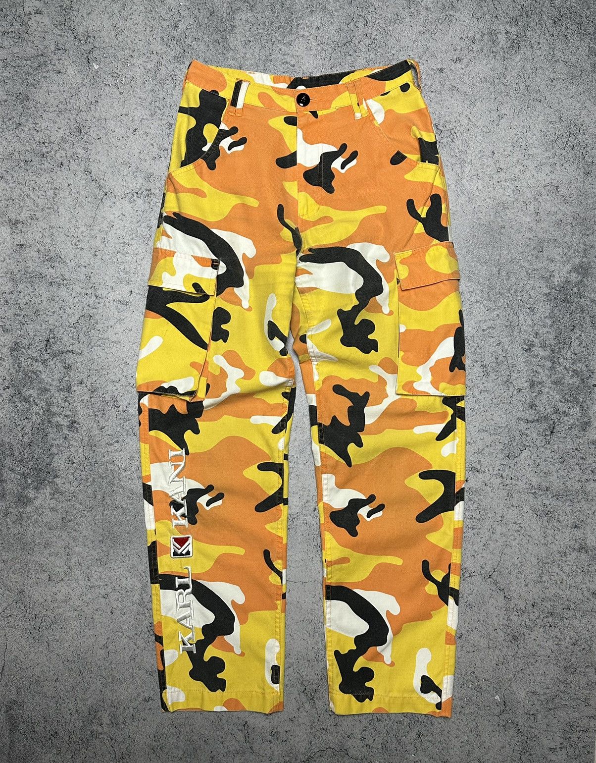 Karl Kani × Vintage Karl Kani Camo Cargo Pants Size US 27 - 1 Thumbnail