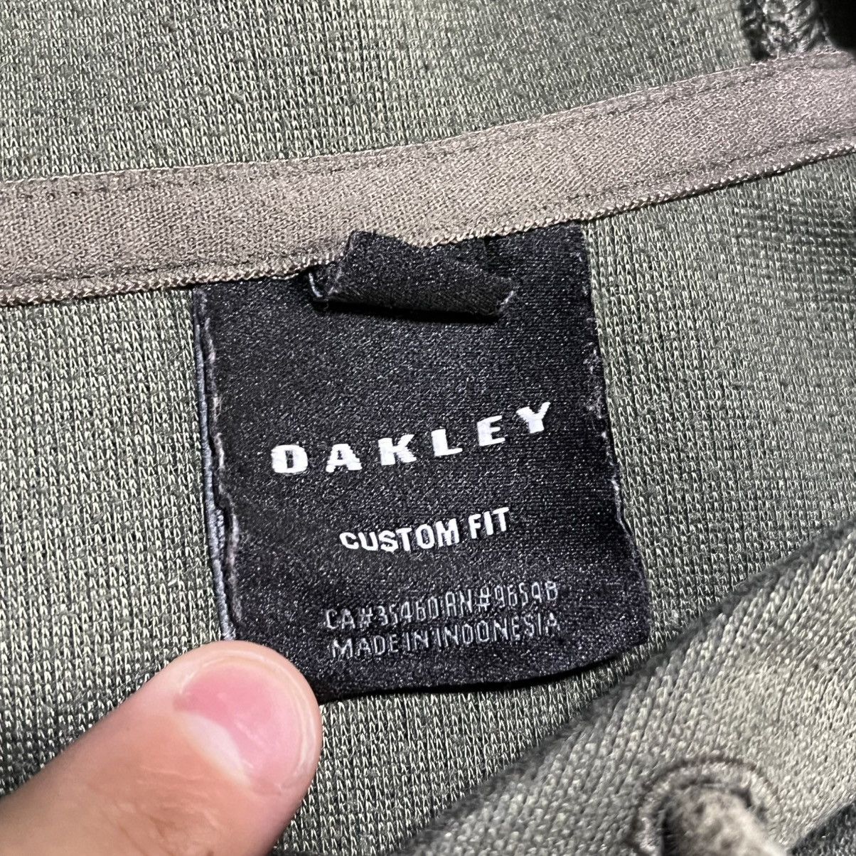 Oakley VINTAGE Y2K OAKLEY GORP TECH SKATER CUSTOM FIT HOODIE XL Size US XL / EU 56 / 4 - 4 Thumbnail