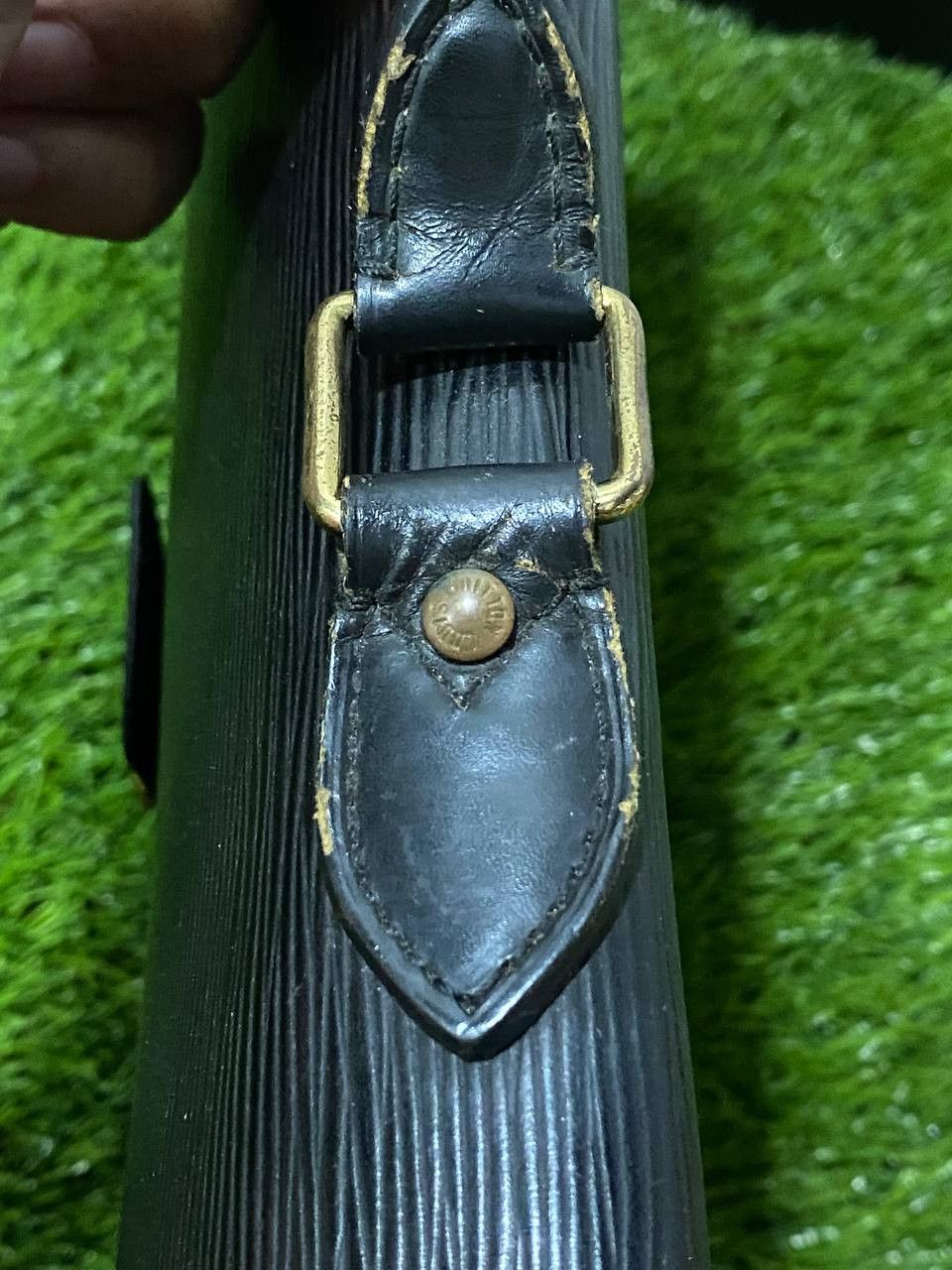 Louis Vuitton Louis Vuitton Black Epi Serviette Ambassadeur Size ONE SIZE - 10 Thumbnail