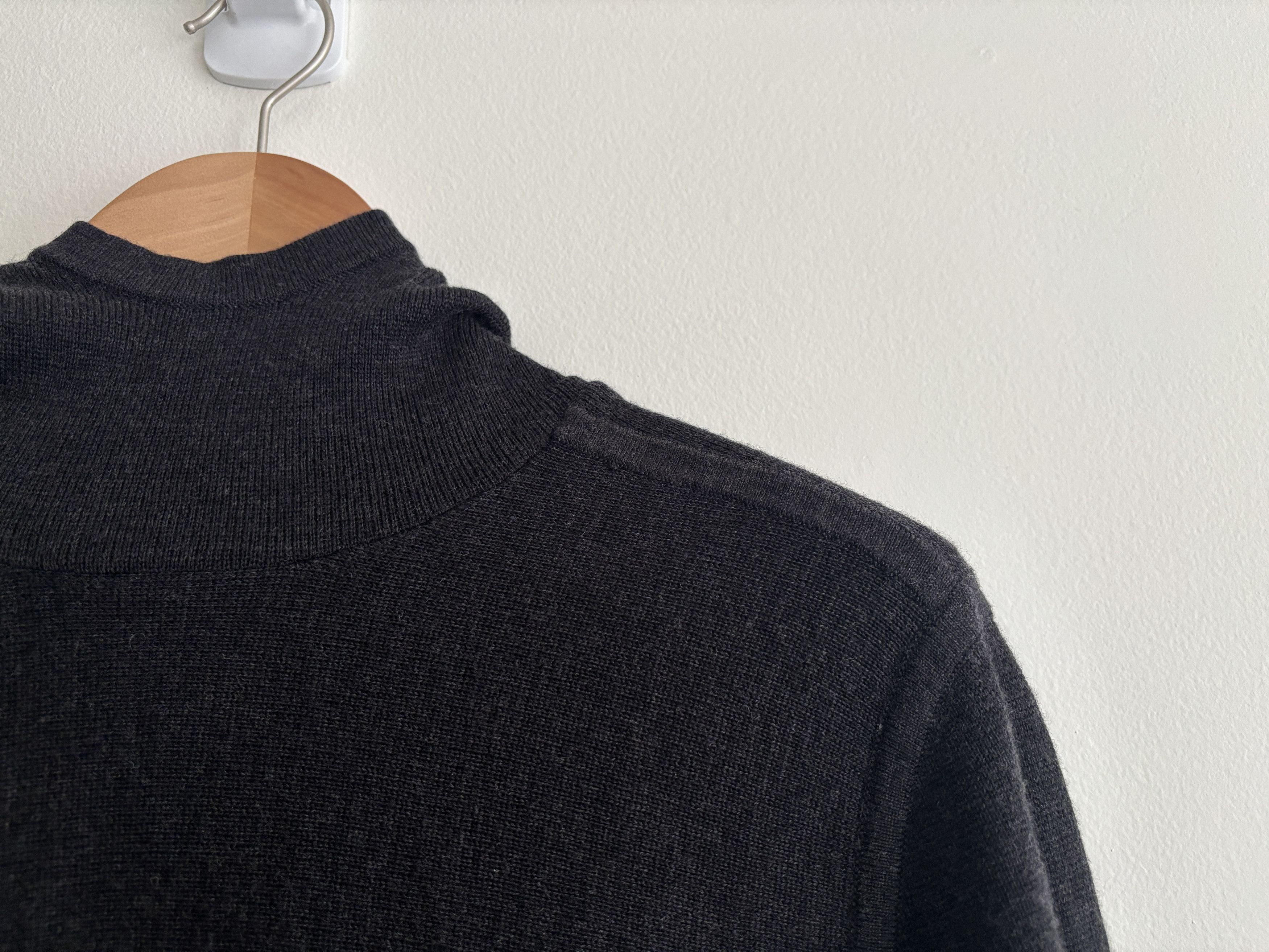 Lululemon Alpine Air Pullover Black Merino Wool Hoodie/ Sweater Size US S / EU 44-46 / 1 - 11 Thumbnail