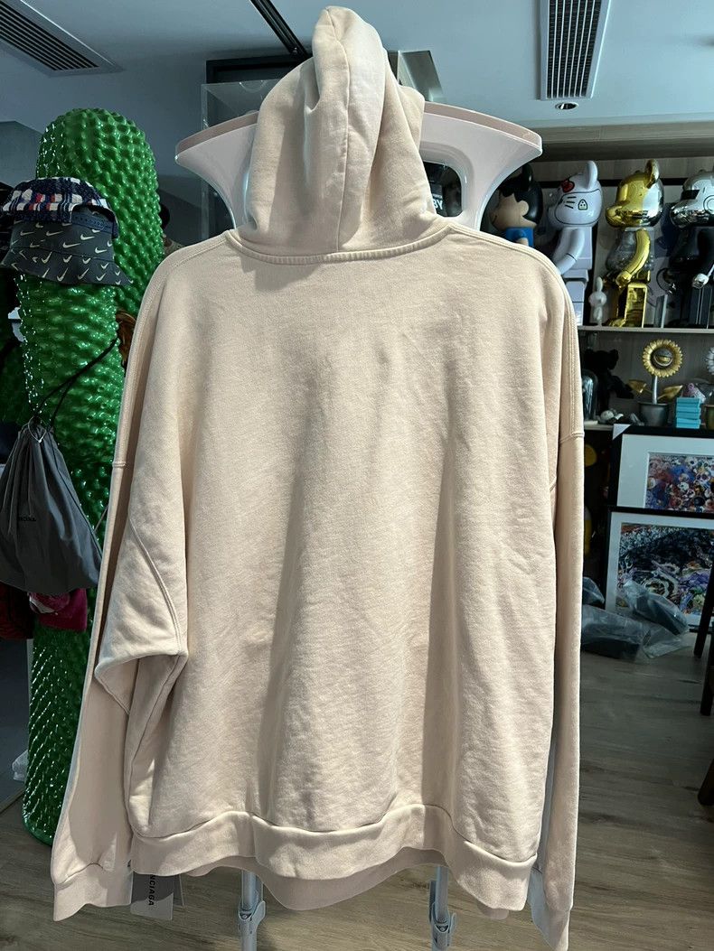 Balenciaga Balenciaga Beige Logo Hoodie New with Tag Size US M / EU 48-50 / 2 - 5 Thumbnail