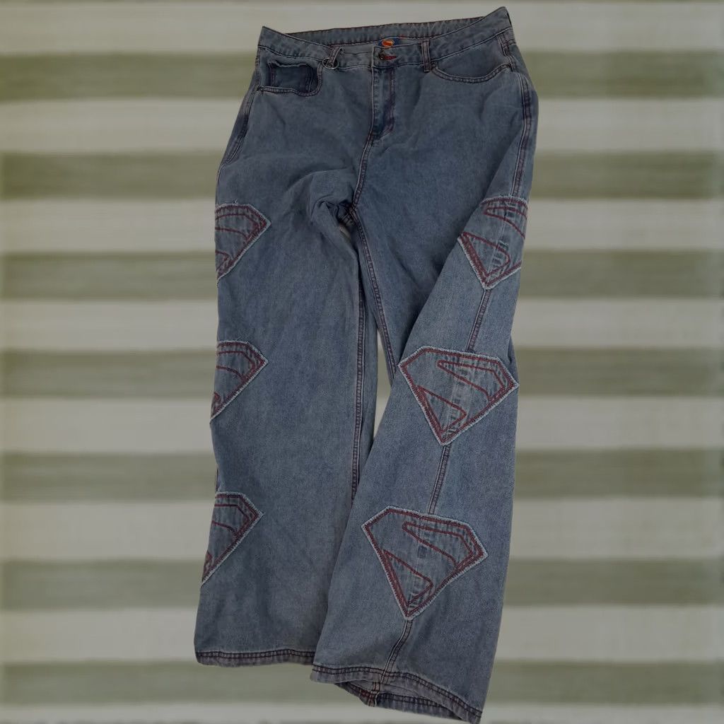 DC Comics VINTAGE DC Comics Superman Jeans Woman 17 Wide-Leg Denim Blue Cotton Embroidered 5-Pocket 32in Inseam Womens Size 38" / US 16 / IT 52 - 1 Thumbnail