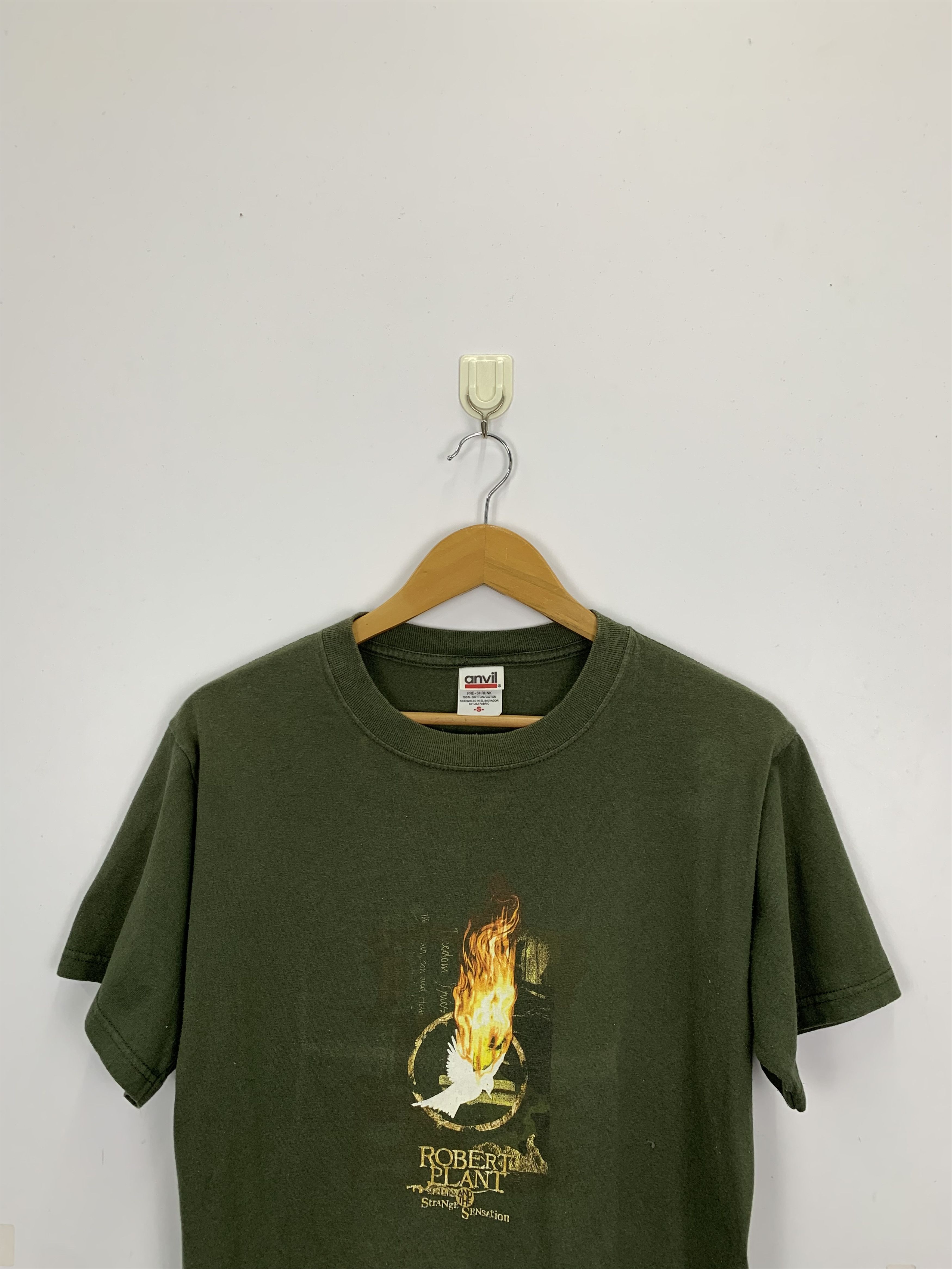 Band Tees × Led Zeppelin × Vintage Vintage Robert Plant Led Zeppelin T Shirt TA0192 Size US S / EU 44-46 / 1 - 2 Thumbnail