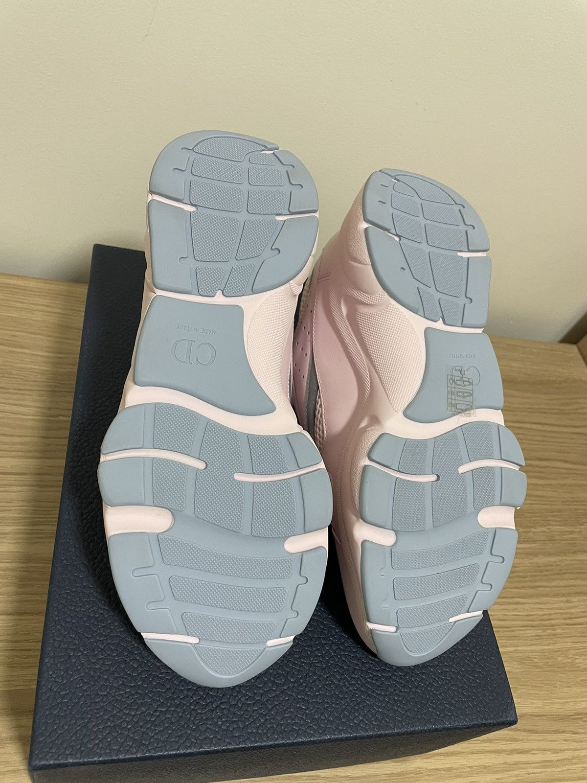 Dior Men Dior B22 Pink New 41 Size US 8 / EU 41 - 6 Thumbnail