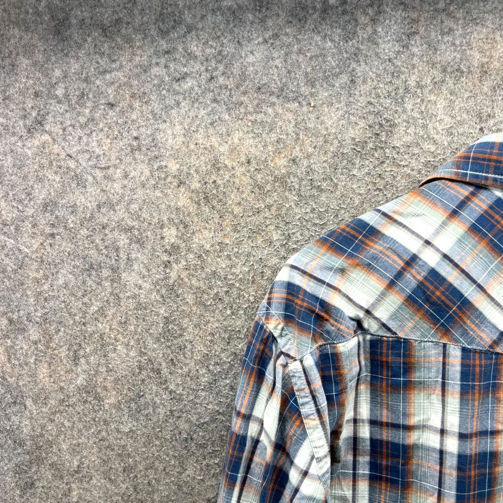 American Eagle Outfitters VINTAGE American Eagle Outfitters Shirt Western Plaid Button-Up Long Sleeve Collared Blue Orange Mens Large 44 Chest Regular Fit Cotton Size US L / EU 52-54 / 3 - 3 Thumbnail