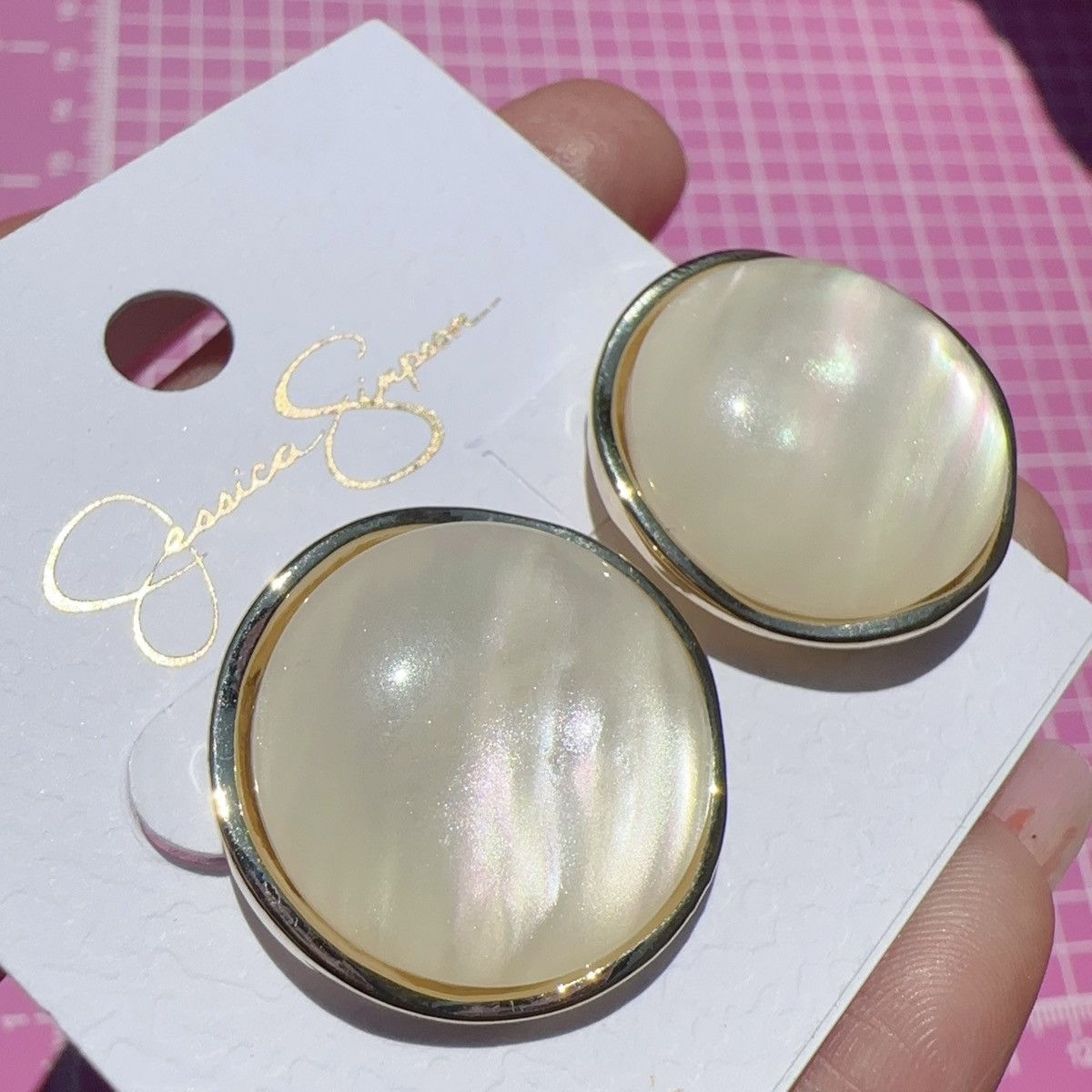 Designer × Jessica Simpson Jessica Simpson Earrings gold tone cream pearl reflective Size ONE SIZE - 2 Thumbnail