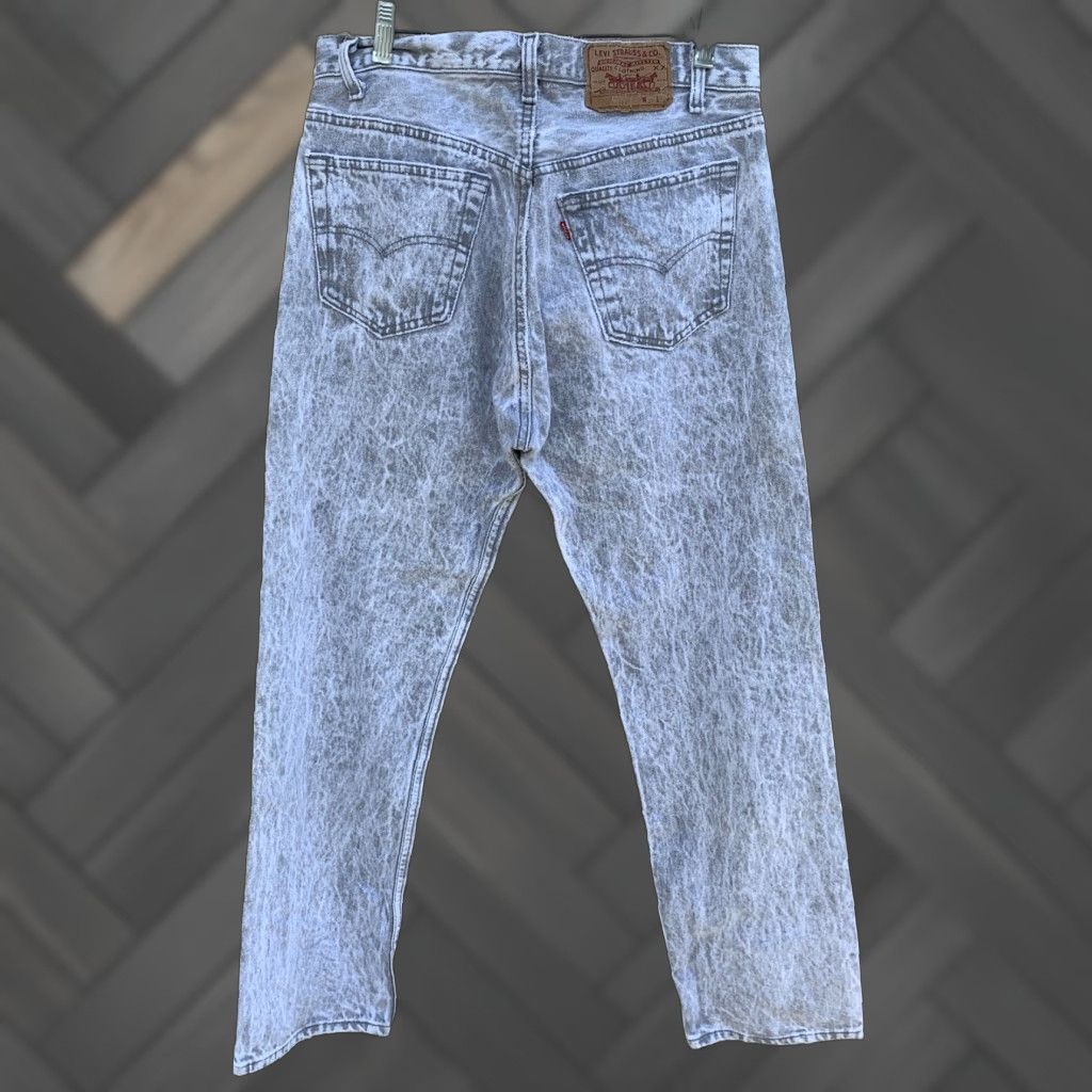 Vintage VINTAGE Levi’s Button Fly 501 Jeans Gray Acid Wash 32 30 31.5 in Waist Denim USA 1980s Mens Womens Boys Girls Size US 30 / EU 46 - 1 Thumbnail