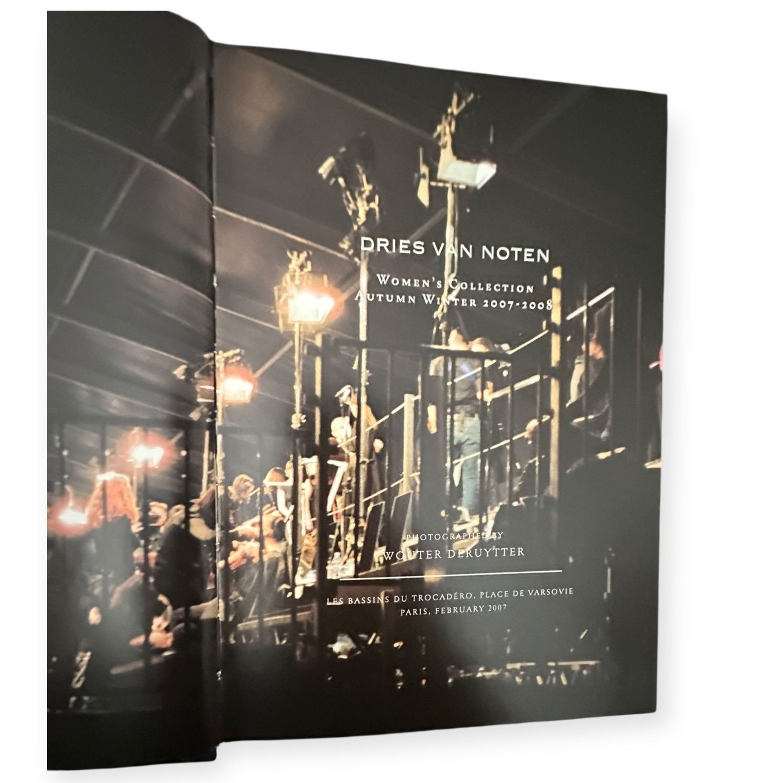 Dries Van Noten Rare Dries Van Noten Women’s Collection AW 2007-08 Hardcover Size ONE SIZE - 5 Thumbnail