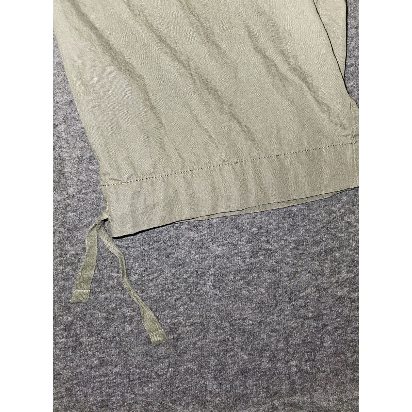 Nike Nike Sportswear Bermuda Shorts Women's XL Green Lightweight Hiking/Camping Capris Size 40" / US 18 - 7 Thumbnail