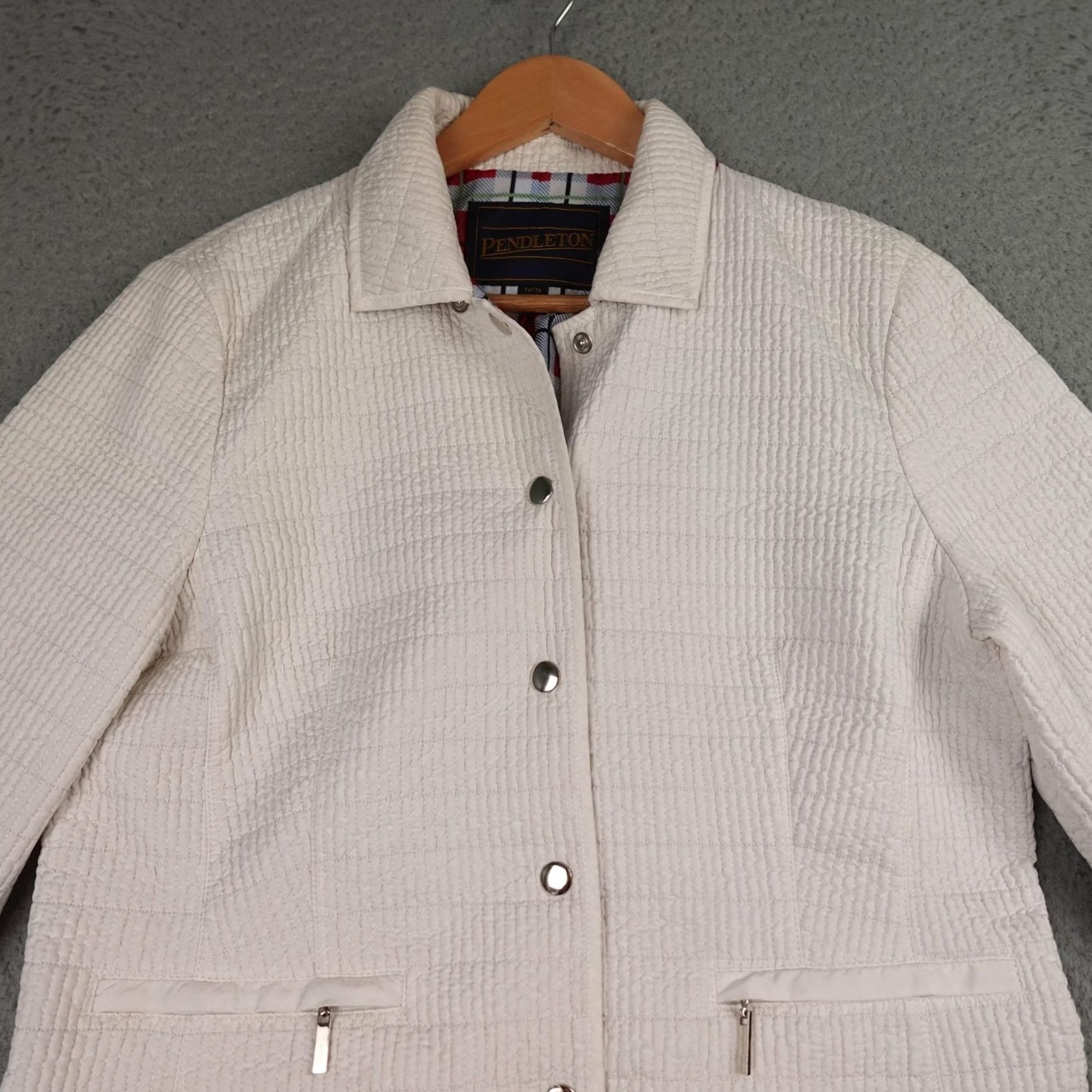Pendleton Pendleton Womens Petite Medium White Quilted Plaid Lined Snap Jacket Blazer Size M / US 6-8 / IT 42-44 - 4 Thumbnail