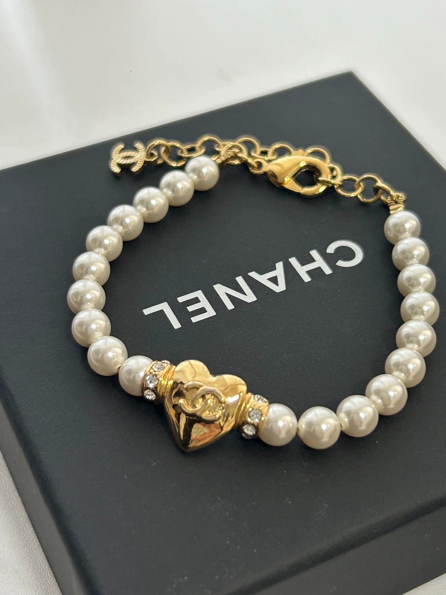 Chanel Chanel 24P Women's Pearl Heart Bracelet 99 New Size ONE SIZE - 2 Thumbnail