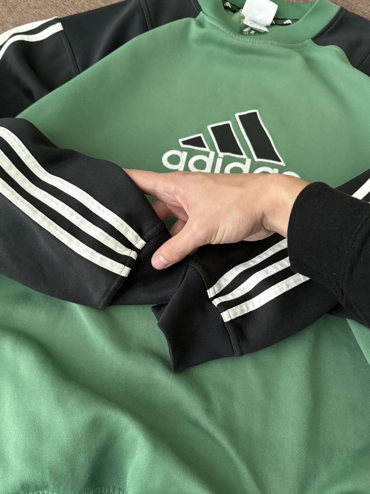 Adidas × Vintage Vintage Adidas oversized big logo Y2K green sweatshirt Size US L / EU 52-54 / 3 - 8 Thumbnail