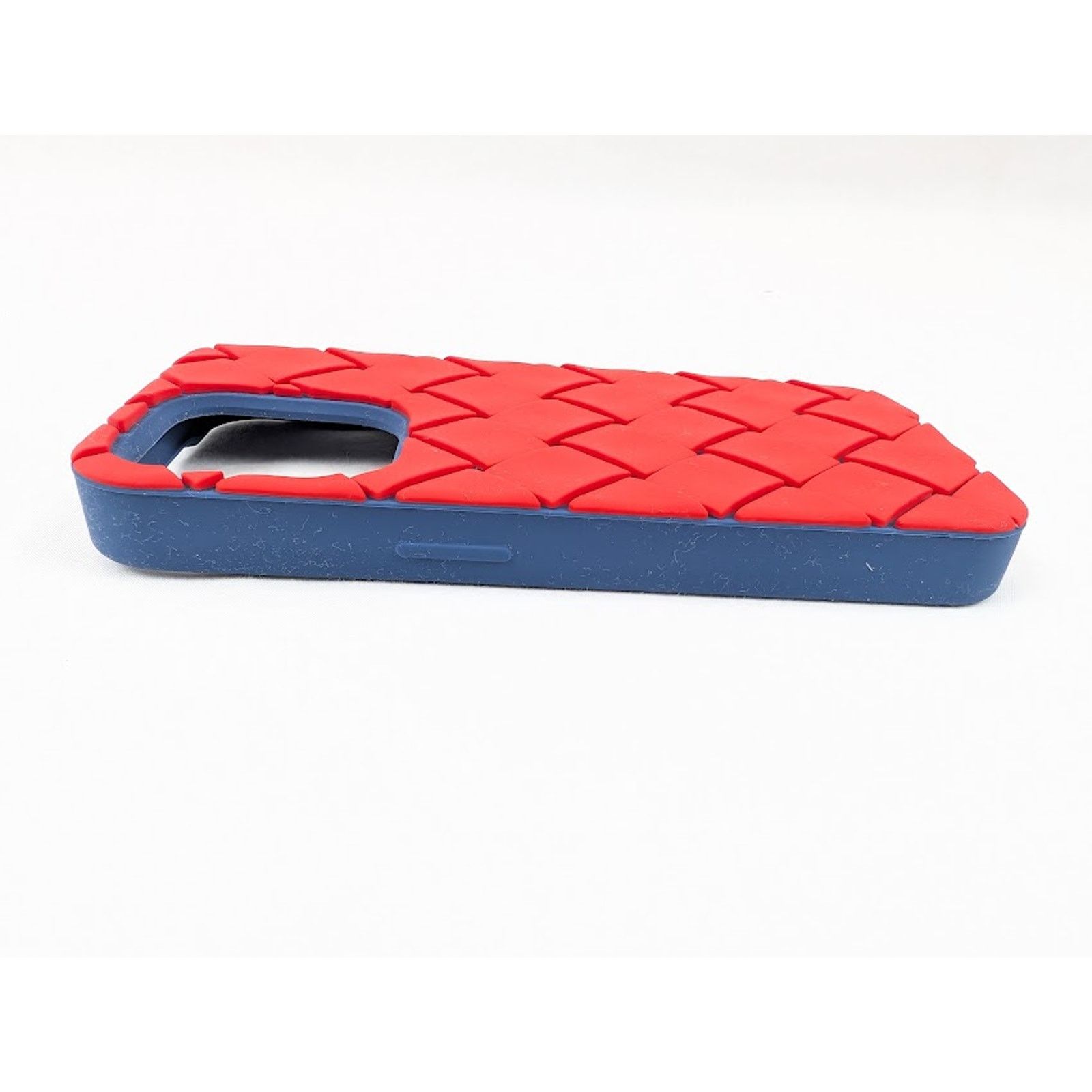 Bottega Veneta o1rshd1 Q:2 / Size: OS / iPhone 14 Pro Case in Red/Blue Size ONE SIZE - 7 Thumbnail
