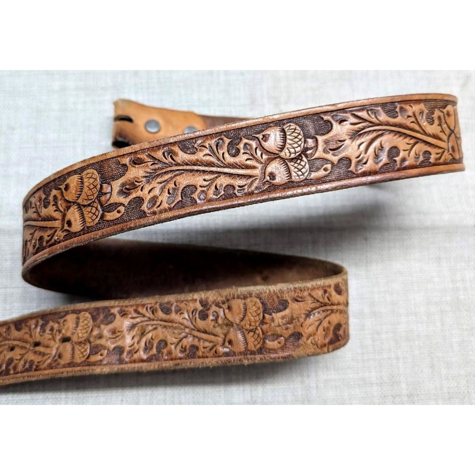Vintage VINTAGE handcrafted browntooled COWHIDE leather WESTERN belt 38 Regular Men Buckle acorns Size 38 - 5 Thumbnail