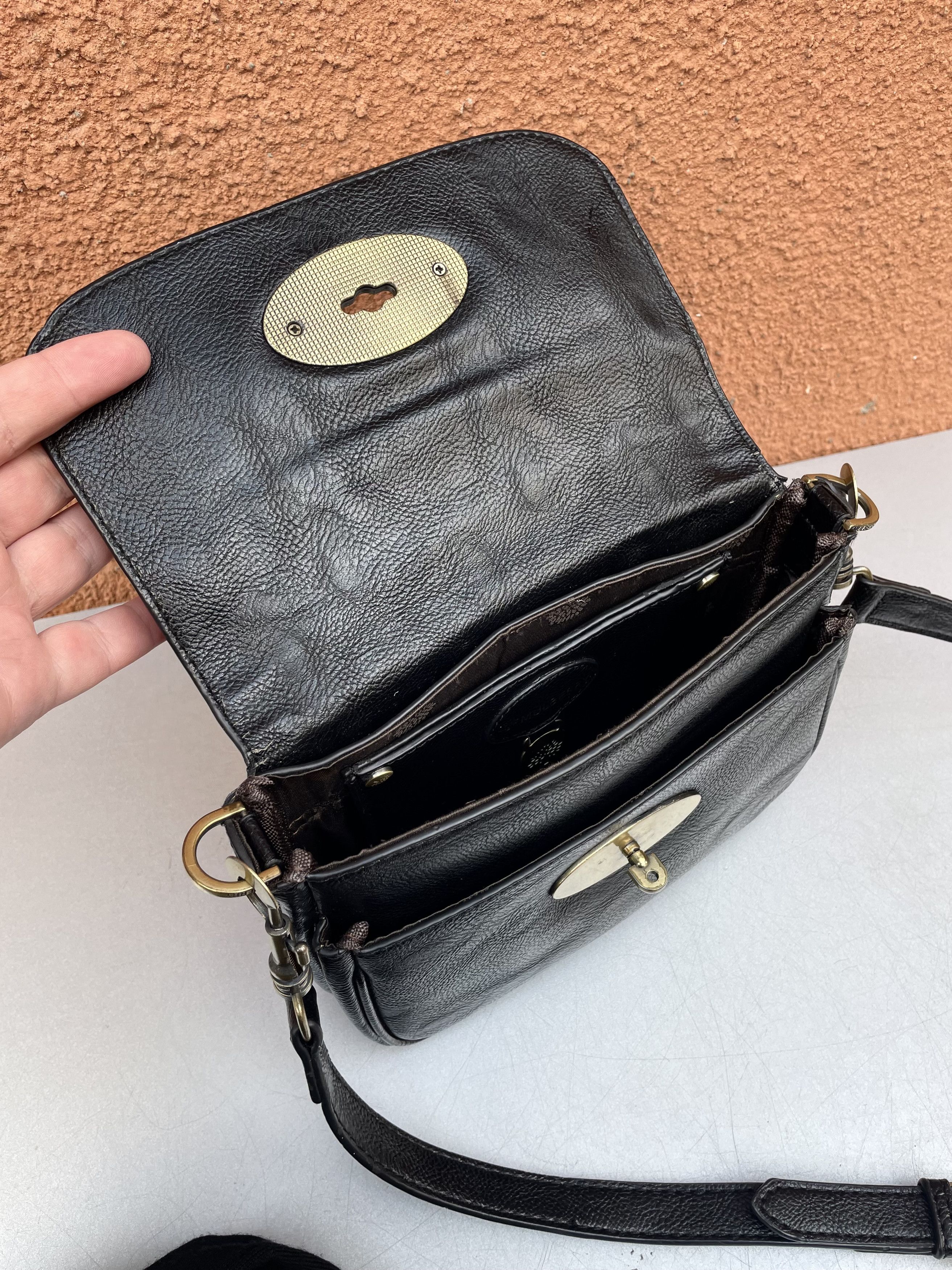 Mulberry Rare✅Mulberry Vintage Black Leather Shoulder Bag Crossbody Size ONE SIZE - 7 Thumbnail