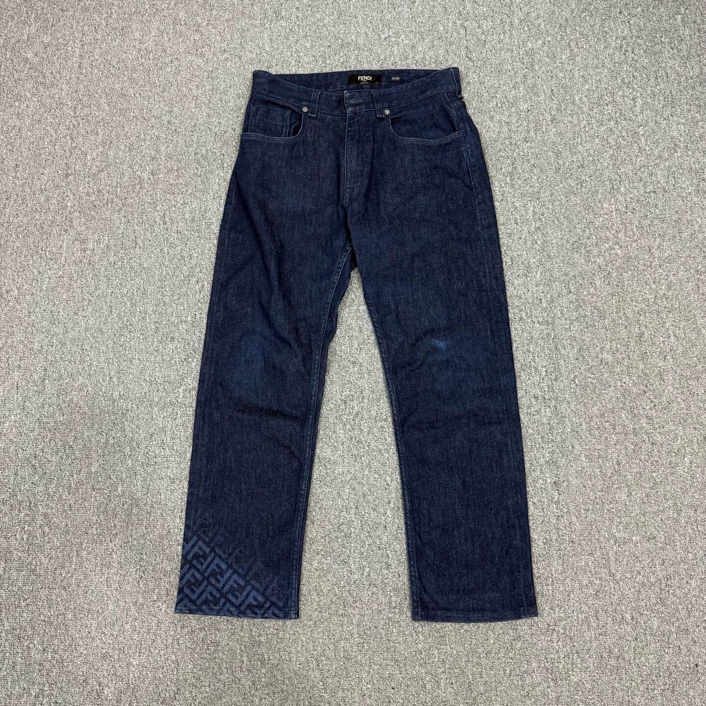 Fendi Fendi jeans all over leg logo size 31 95 new Size 32" / US 10 / IT 46 - 1 Thumbnail
