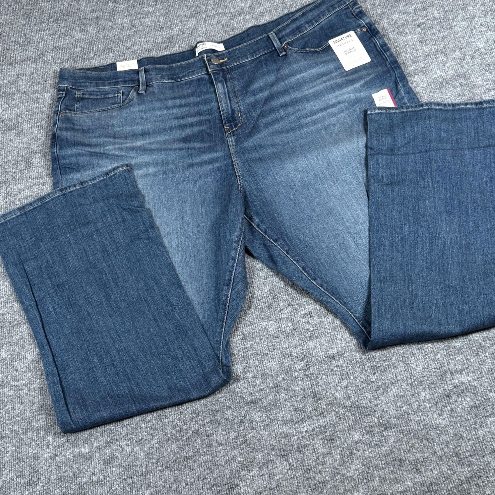 Vintage Levi Strauss Jeans Womens 24M W37 L32 Mid Rise Bootcut Signature Stretch Denim Bootscut? (Note: Unable to process) Size 40" / US 18 - 2 Thumbnail
