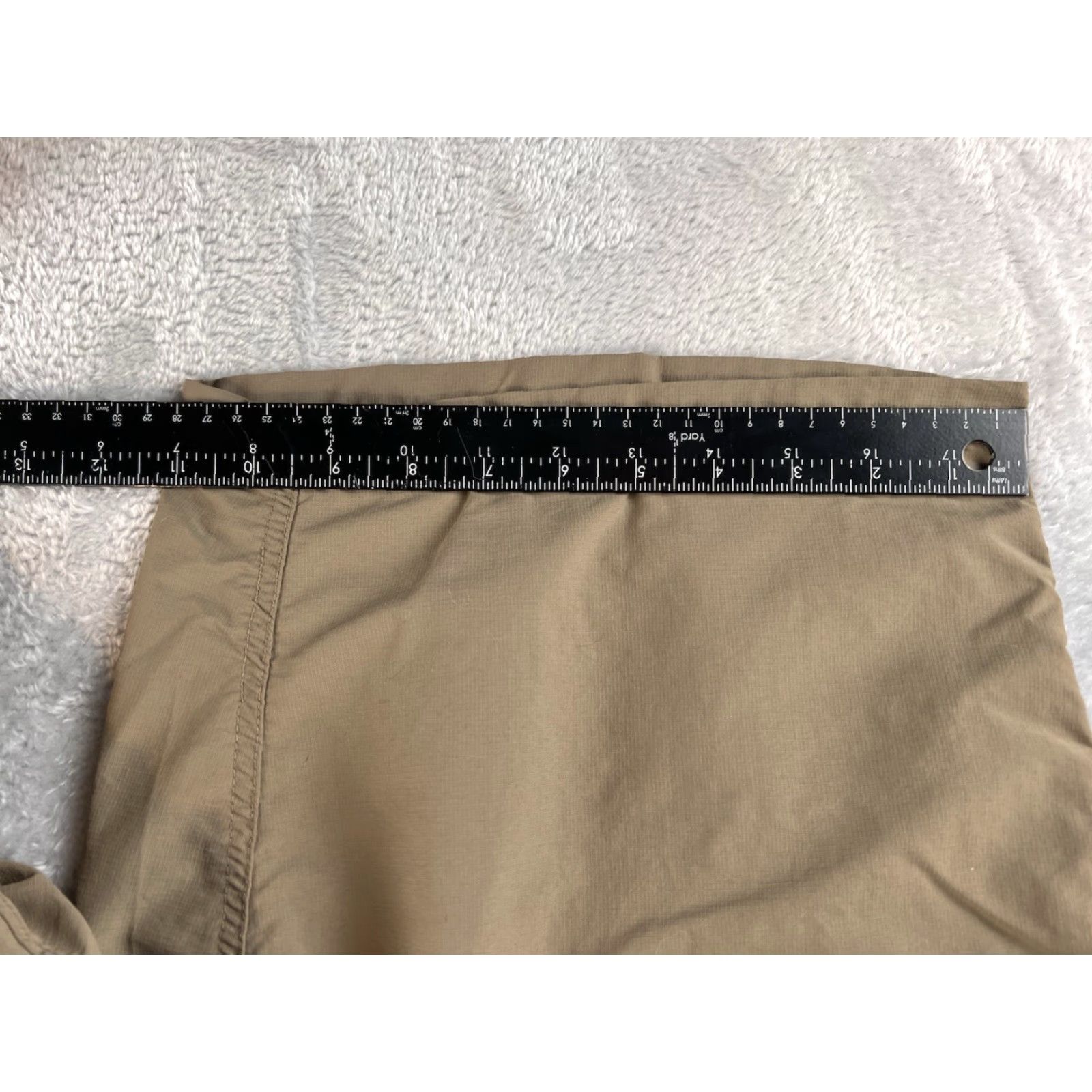 Howler Brothers Howler Brothers Shorts Mens 32 Beige Horizon Hybrid Ripstop Inseam 9.5 Nylon Lightweight Outdoor Chino Pocket Slash Casual Travel Summer Spring Fall Size US 32 / EU 48 - 4 Thumbnail