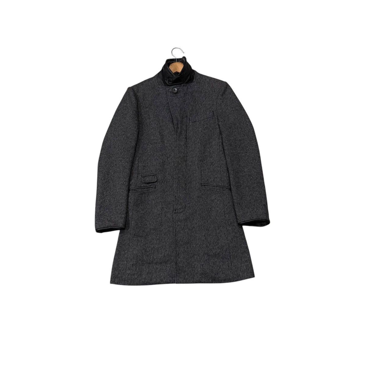 Armani Exchange Vintage Armani Exchange Italian Fabric Long Button Jacket Size US S / EU 44-46 / 1 - 2 Thumbnail