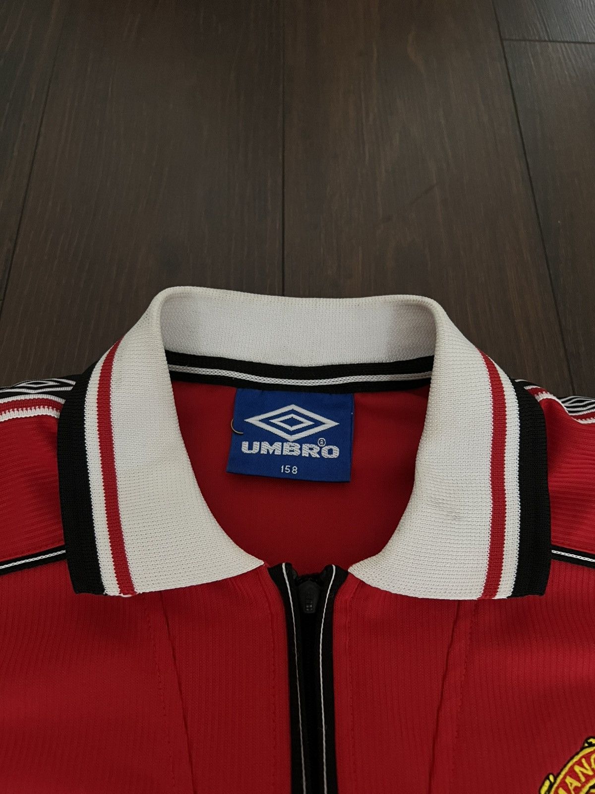 Umbro Manchester United umbro jersey Size US S / EU 44-46 / 1 - 3 Thumbnail