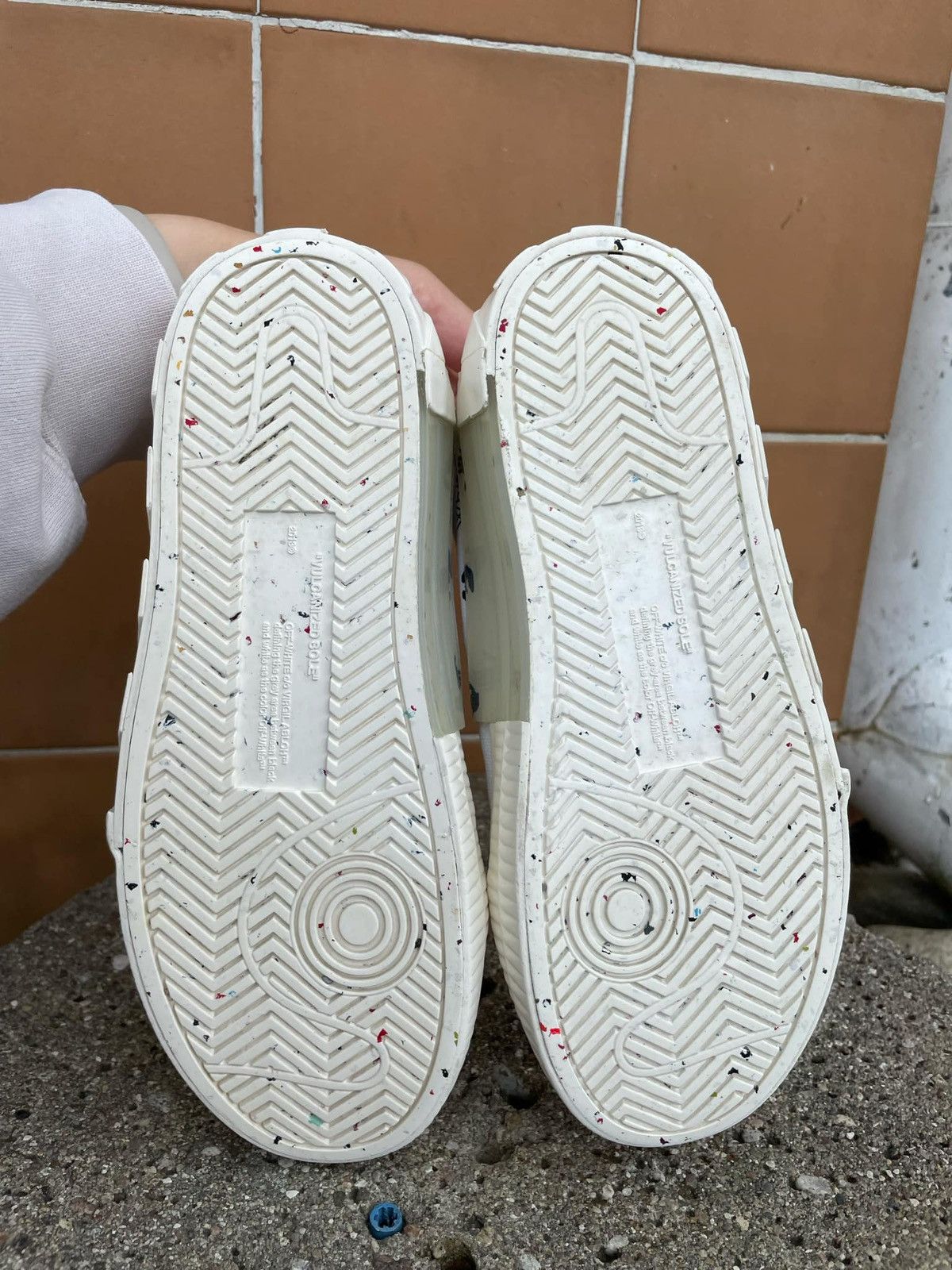 Off-White Off-White Vulcanized Sole Sneakers Virgil Abloh Size US 6 / IT 36 - 5 Thumbnail