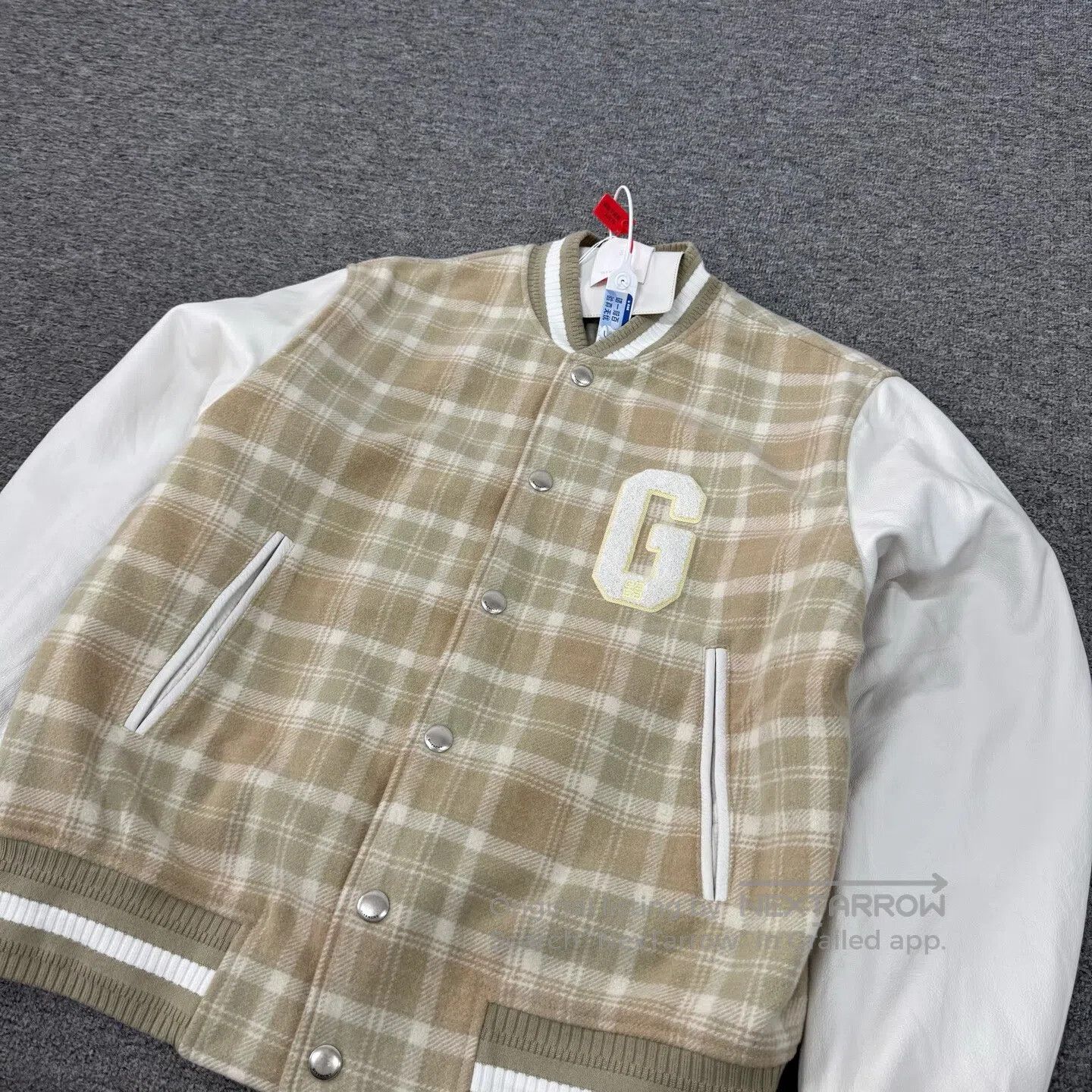 Givenchy Givenchy SS24 Baseball Suit with a large 4G logo| Size US S / EU 44-46 / 1 - 3 Thumbnail