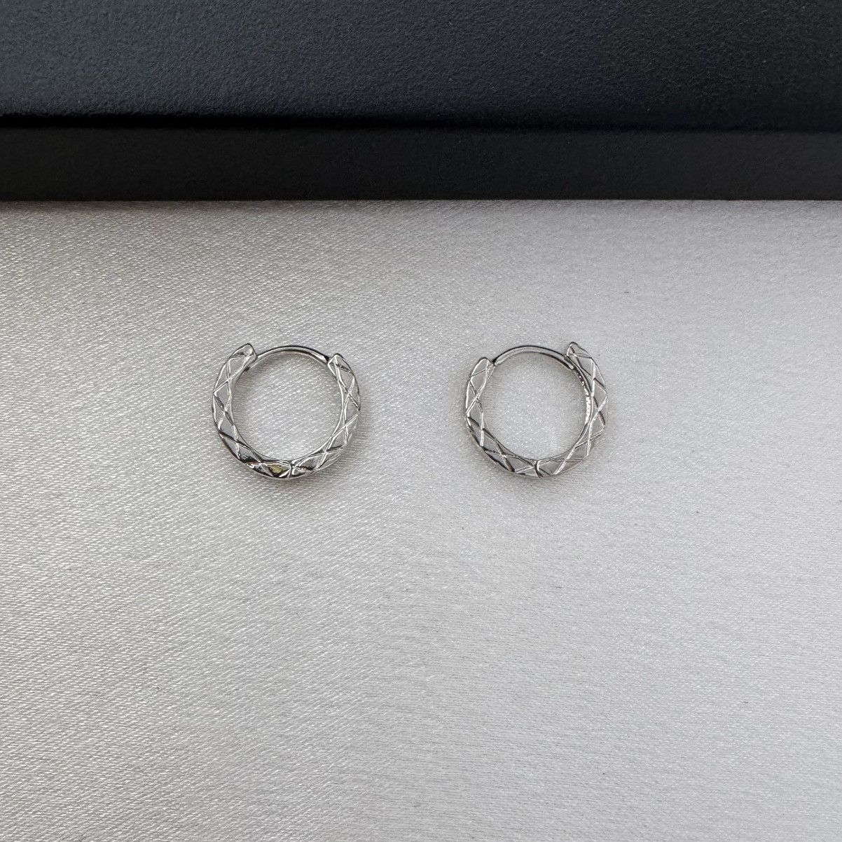 Other 14mm Small Silver Hoop Earrings for Men Women Size ONE SIZE - 1 Thumbnail