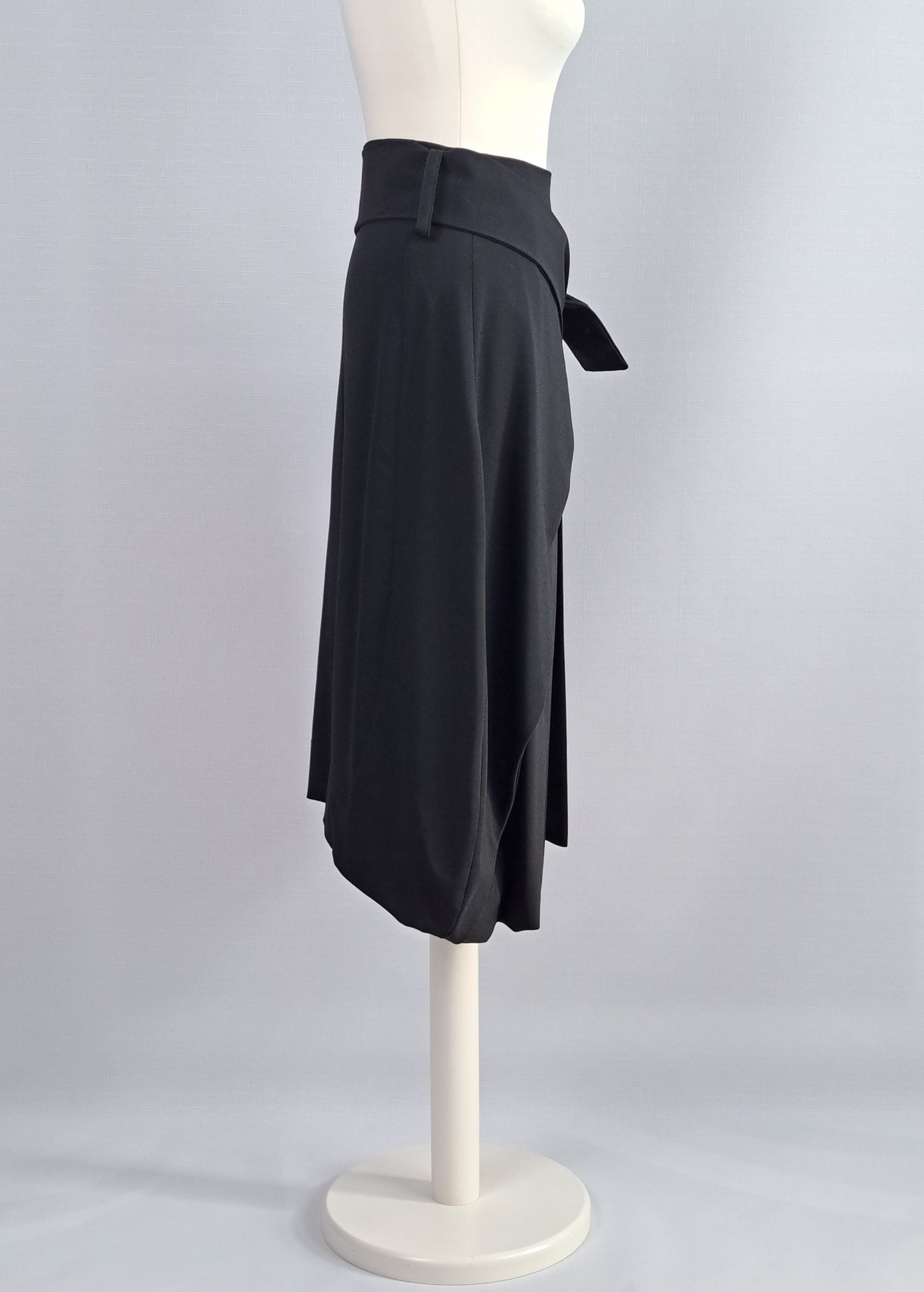 Sarah Pacini Sarah Pacini avant garde midi skirt. Size 0 Size 25" / US 0 / IT 36 - 2 Thumbnail