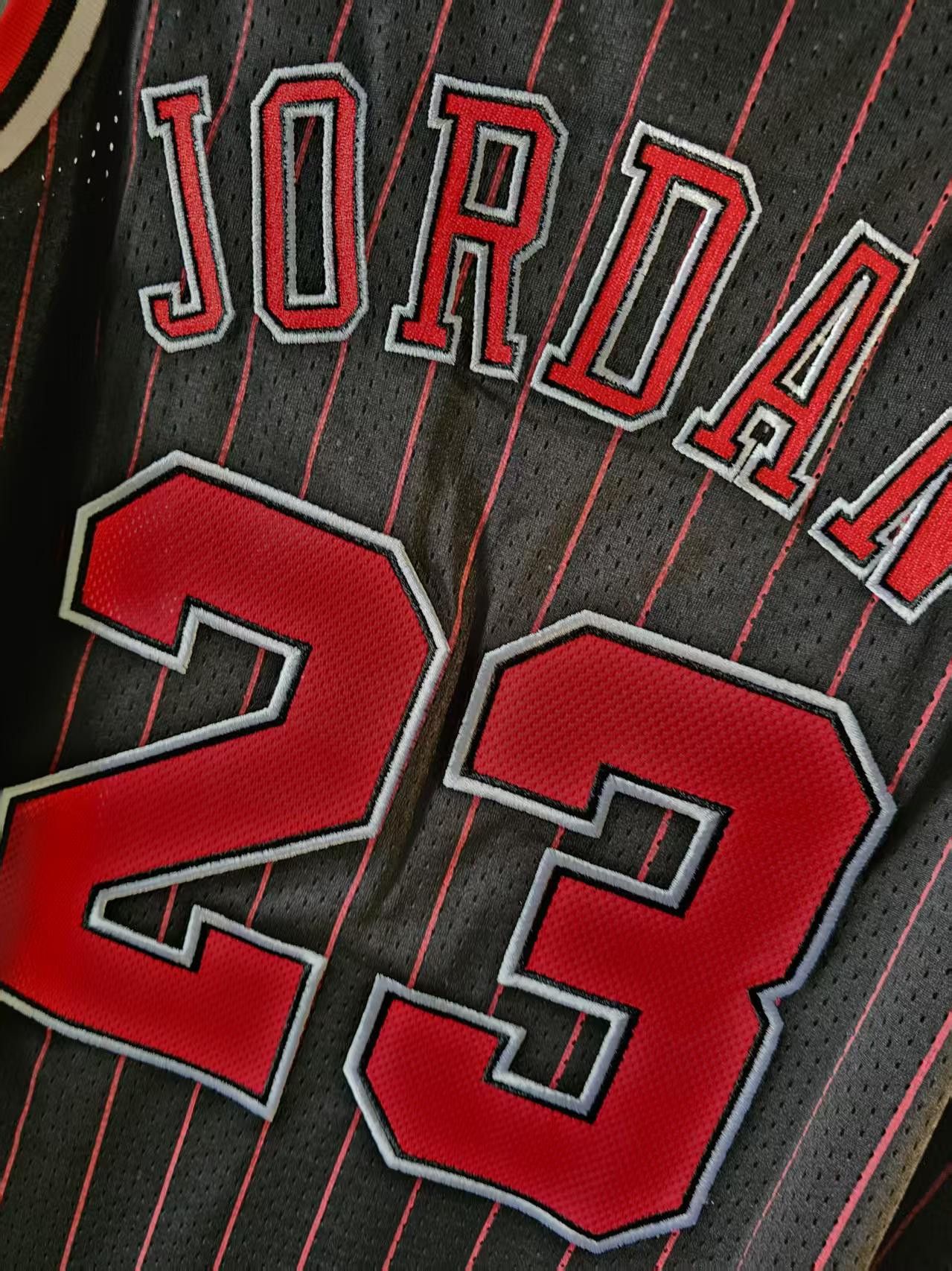 NBA Chicago Bulls Michael Jordan Jersey Double Stitched Stripe Size US M / EU 48-50 / 2 - 4 Thumbnail