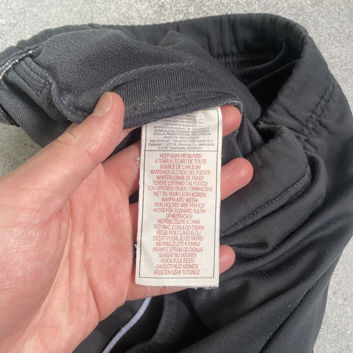 Nike Vintage Y2K Nike Sweatpants Baggy Size US 32 / EU 48 - 8 Thumbnail
