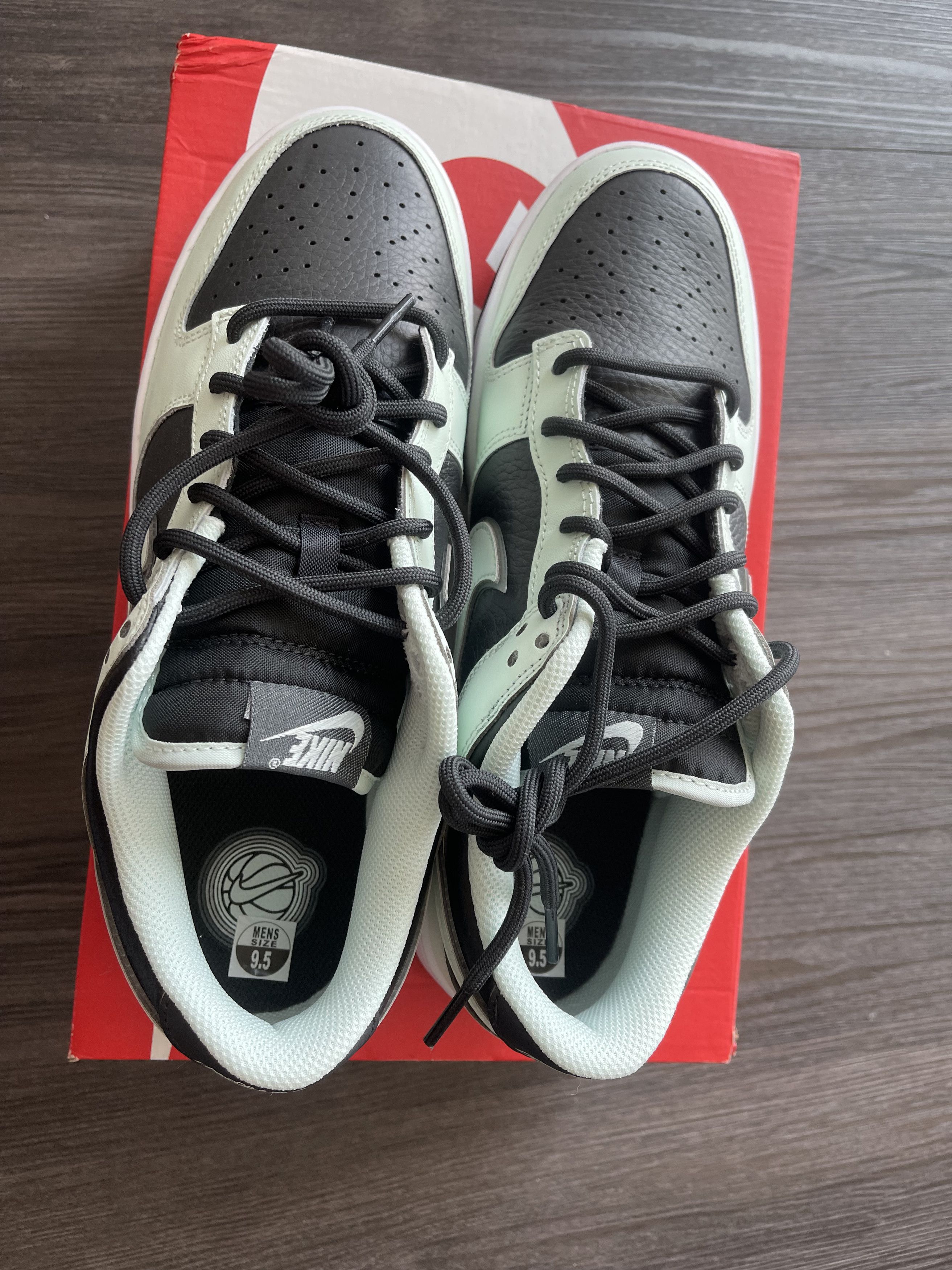 Nike Nike Dunk Premium Low Barely Green Size US 9.5 / EU 42-43 - 3 Thumbnail