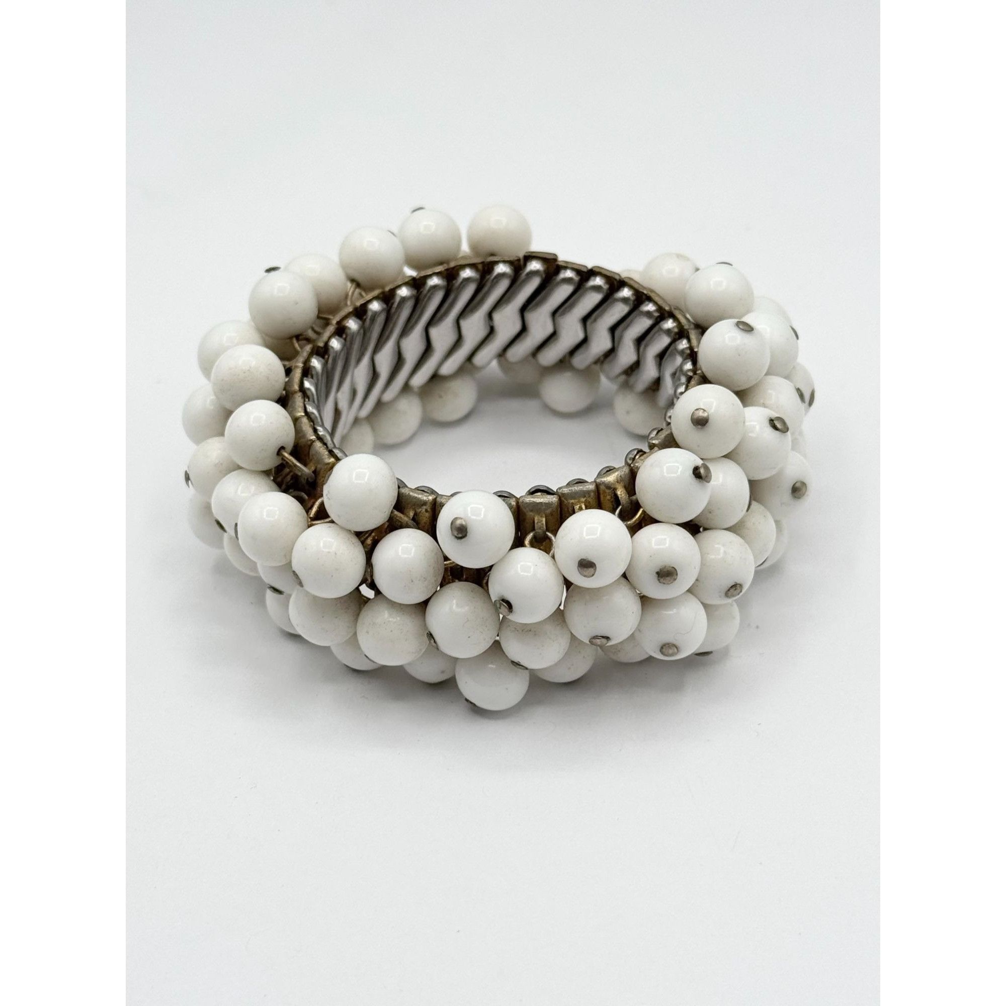 Vintage Vintage Capri cha cha milk glass beaded expansion bracelet Size ONE SIZE - 1 Thumbnail