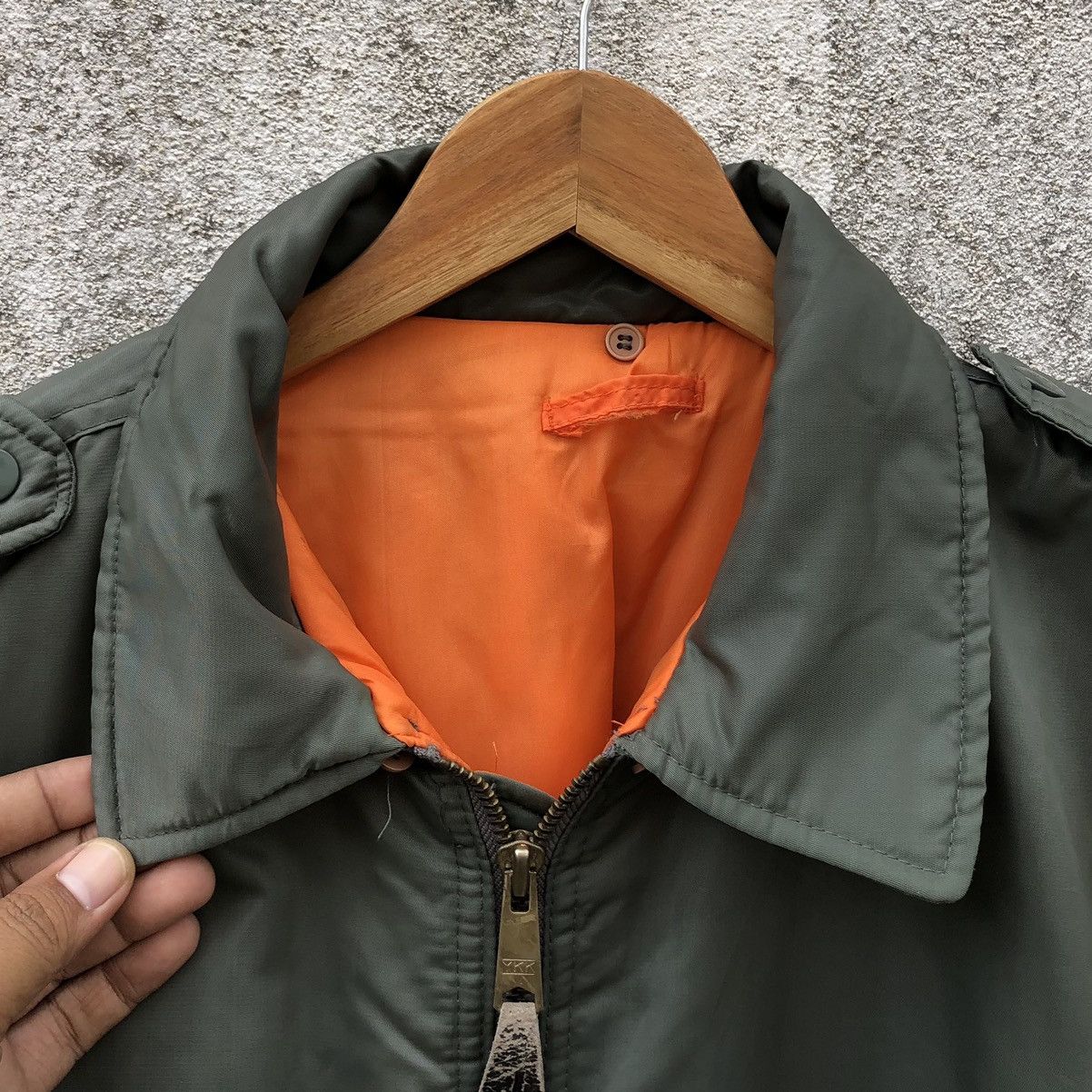 Vintage Vintage Flyer’s Man Intermediate Bomber Jacket Size US L / EU 52-54 / 3 - 14 Thumbnail