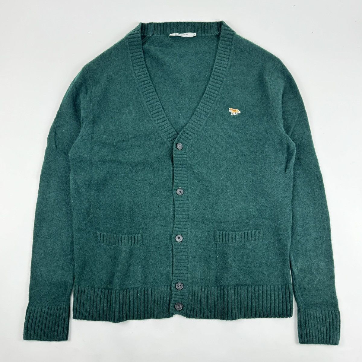 Maison Kitsune Maison Kitsuné Baby Fox Lambswool Cardigan Size US XL / EU 56 / 4 - 1 Thumbnail