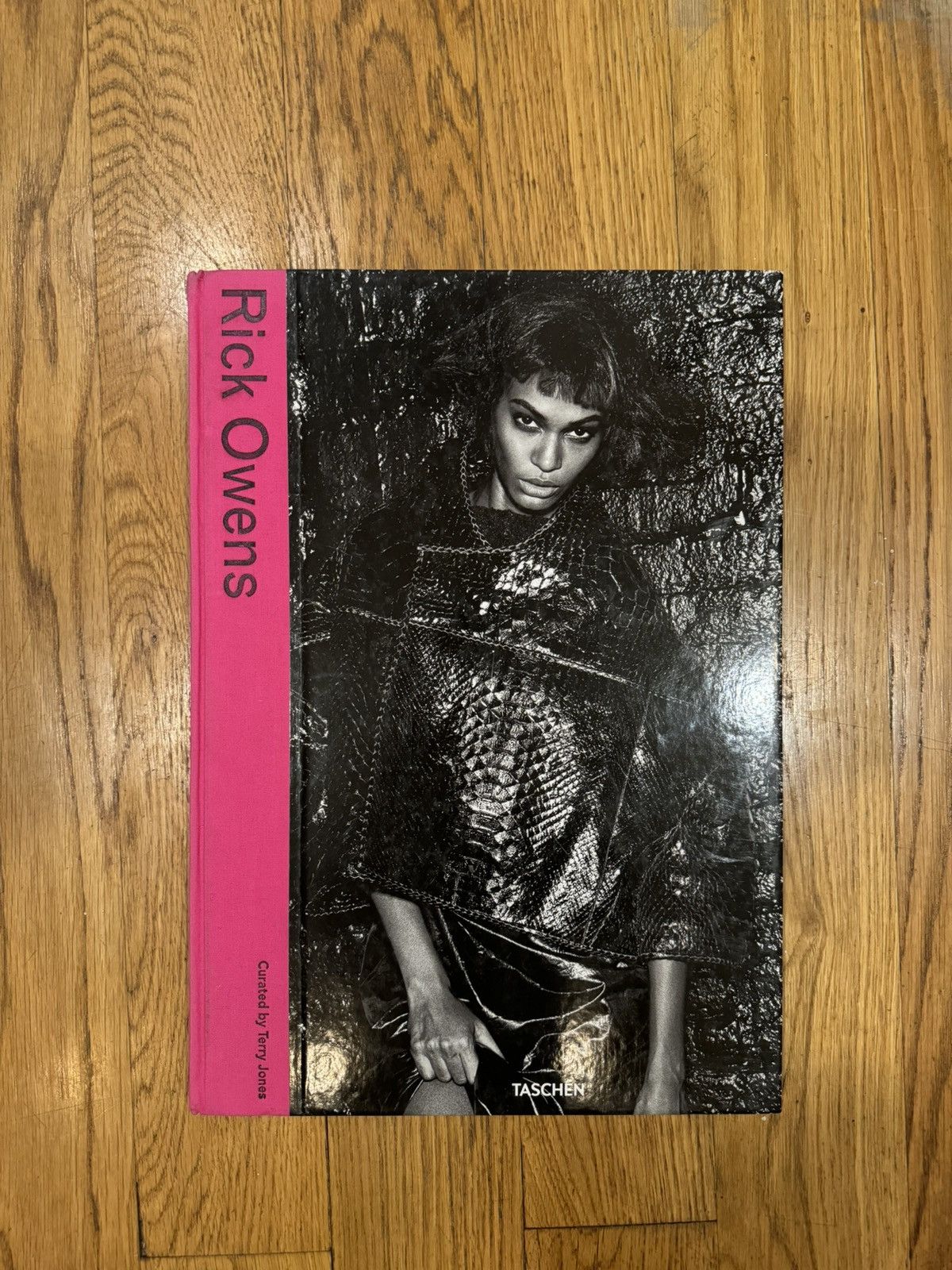 Rick Owens アートブック TASCHEN Amazon | Rick Owens | Jones, Terry | Fashion Design